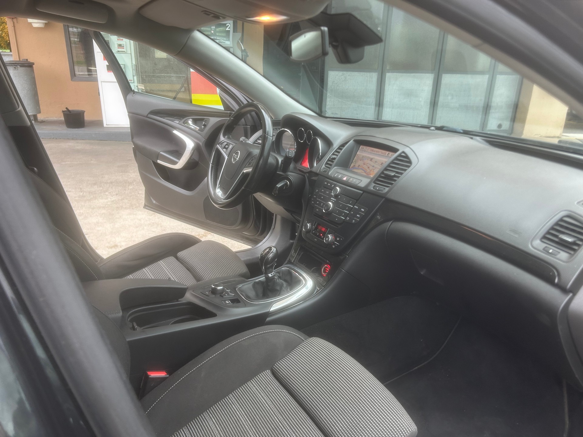 OPEL Insignia Sports Tourer 1.6 Turbo Sport-image-6