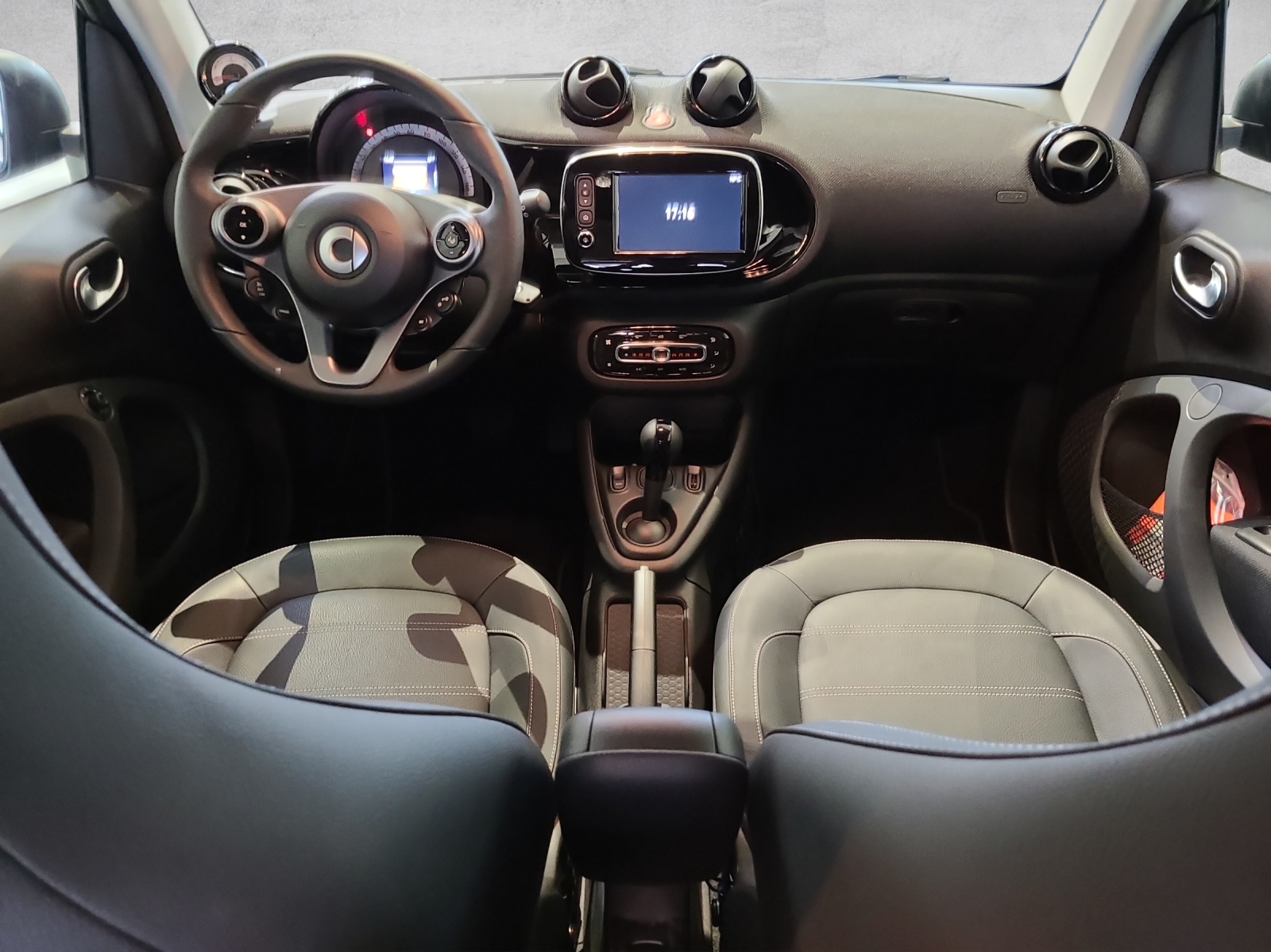 SMART Fortwo Coupé EQ Prime Coupé-image-2