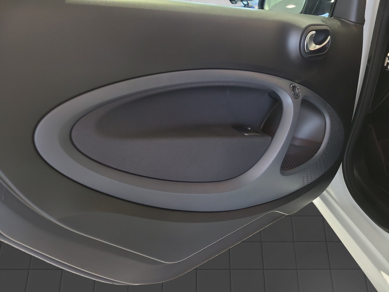 SMART Fortwo Coupé EQ Prime Coupé-image-12