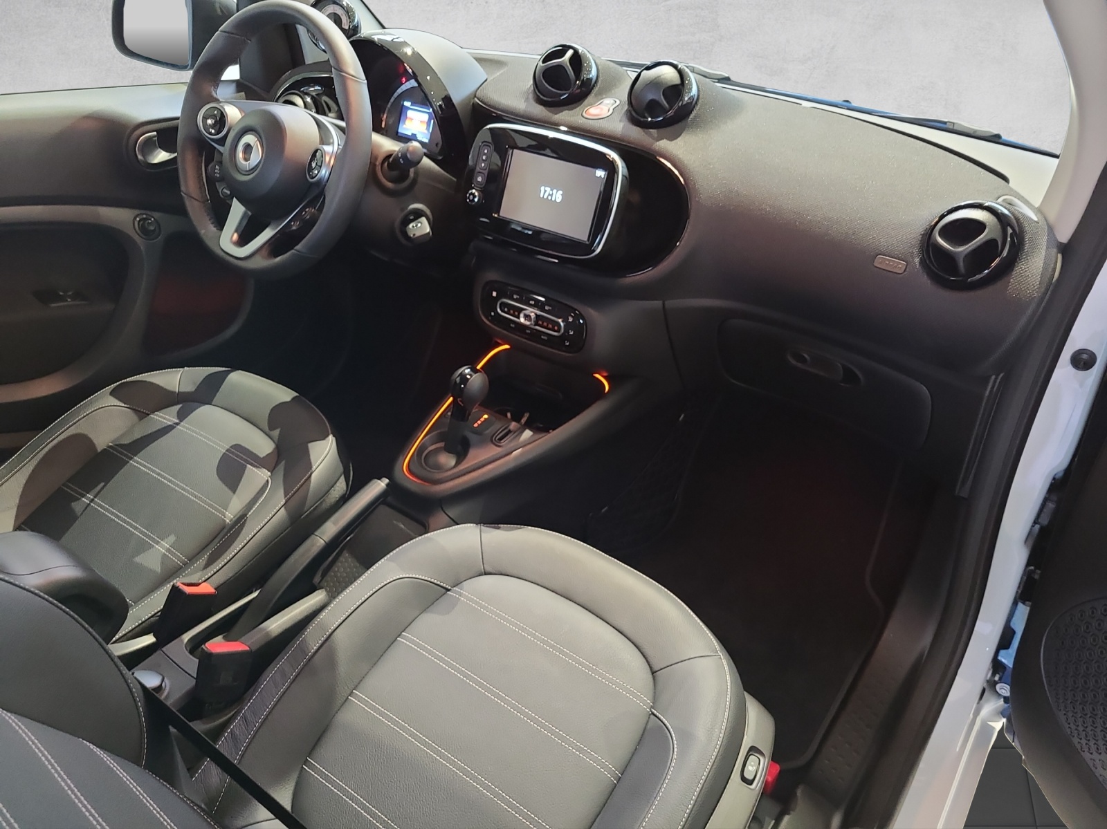 SMART Fortwo Coupé EQ Prime Coupé-image-4