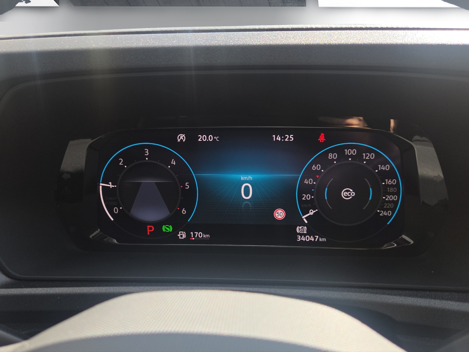 VW Caddy 2.0 TDI Liberty DSG-image-15