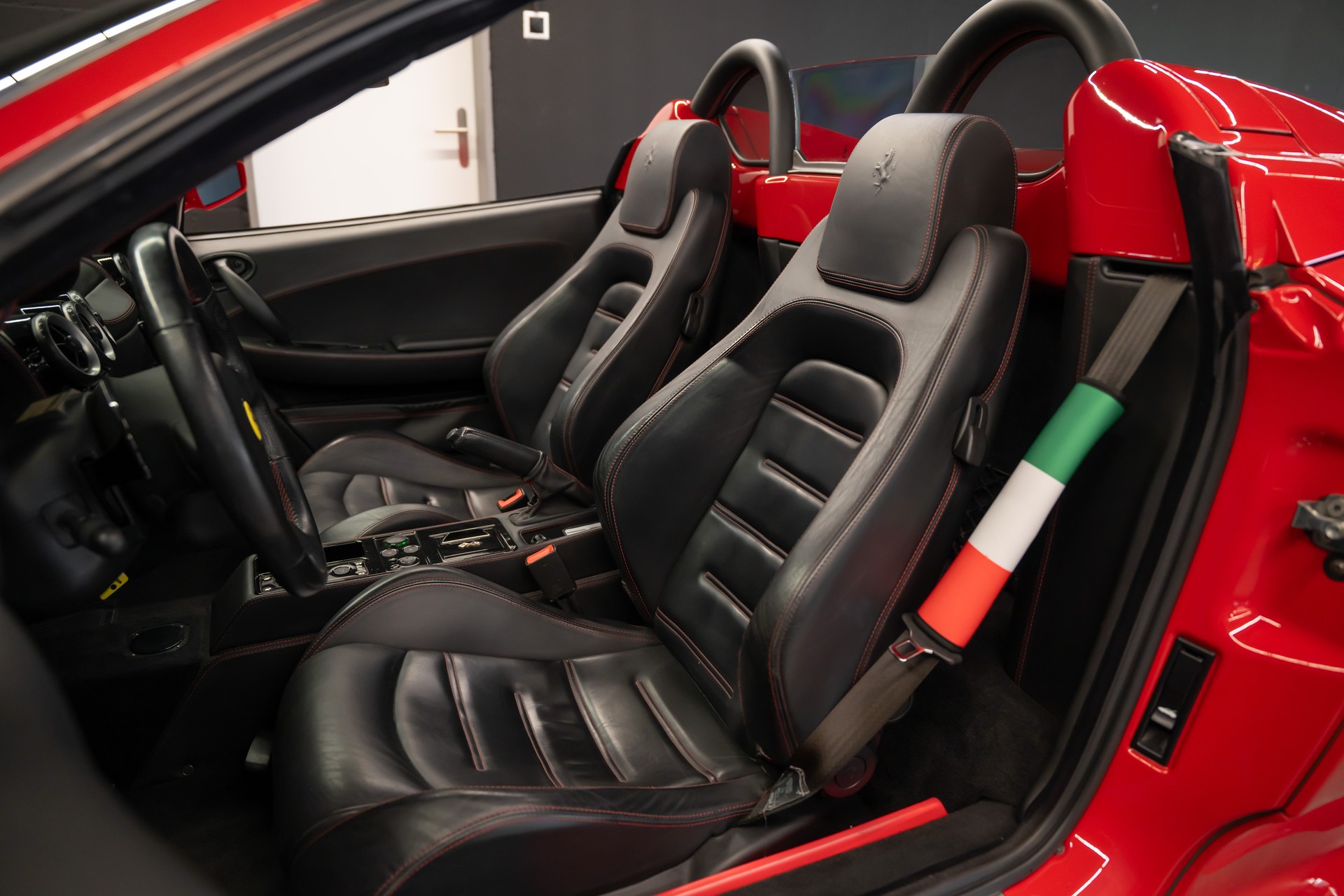 FERRARI F430 Spider / frisch ab Service / ab MFK / 1. Hand-image-11