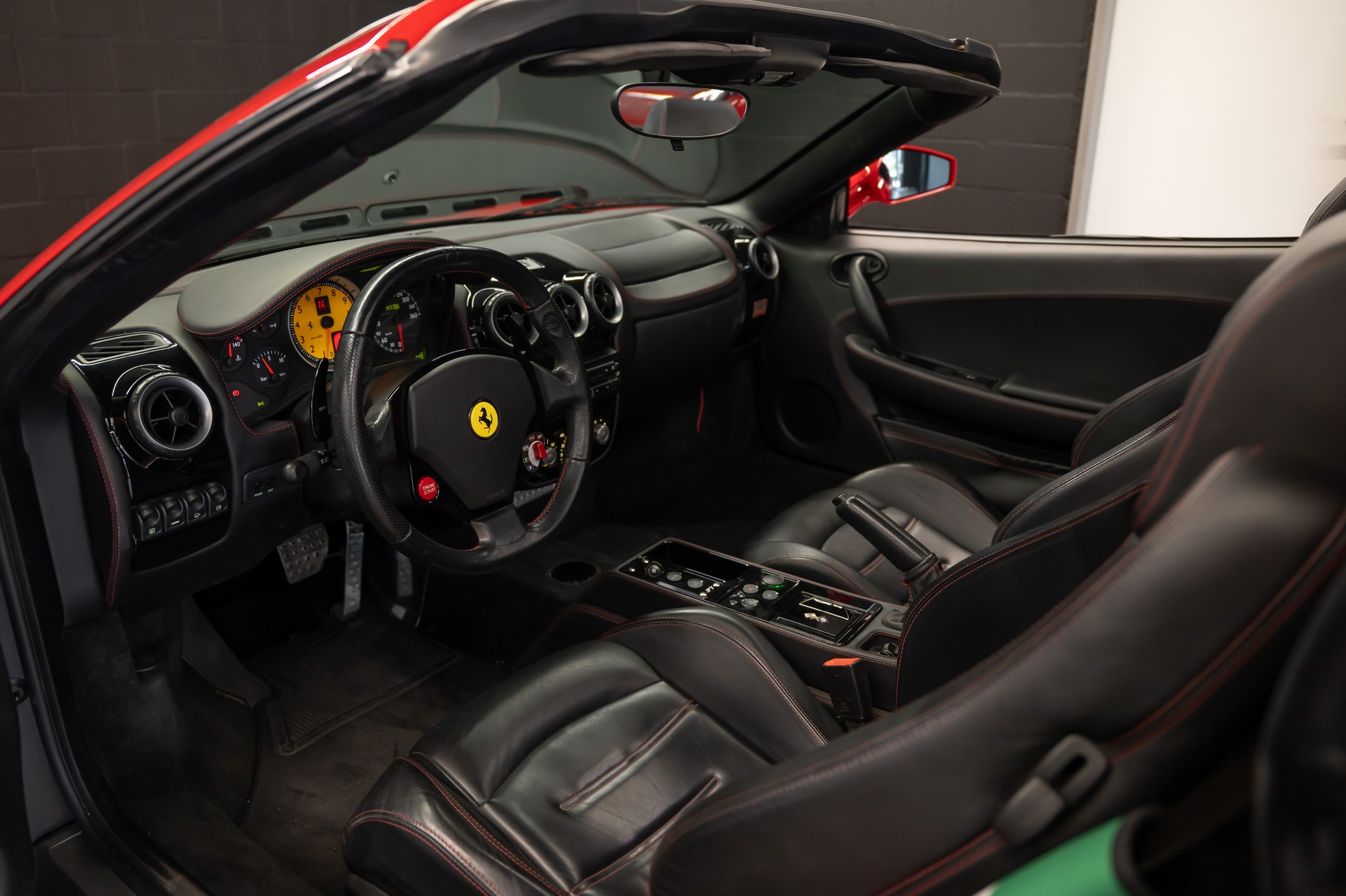 FERRARI F430 Spider / frisch ab Service / ab MFK / 1. Hand-image-10