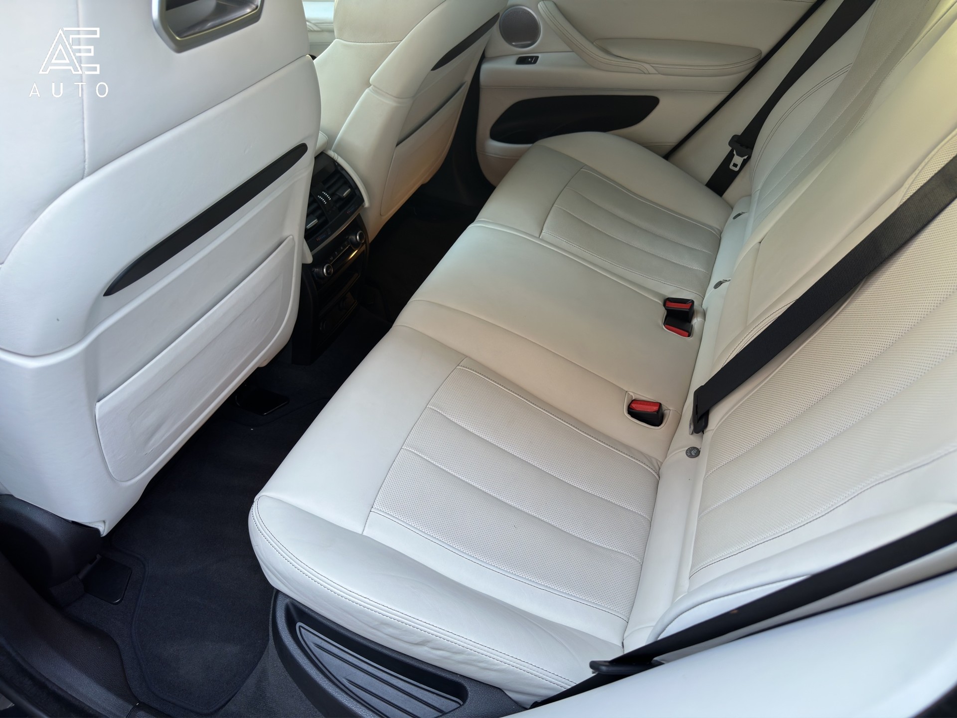 BMW X6M Steptronic-image-10