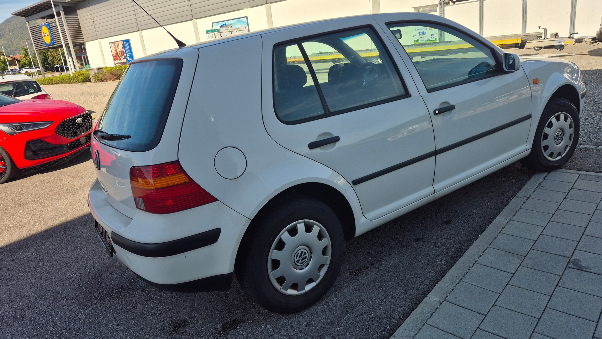 VW Golf 1.4 16V-image-4