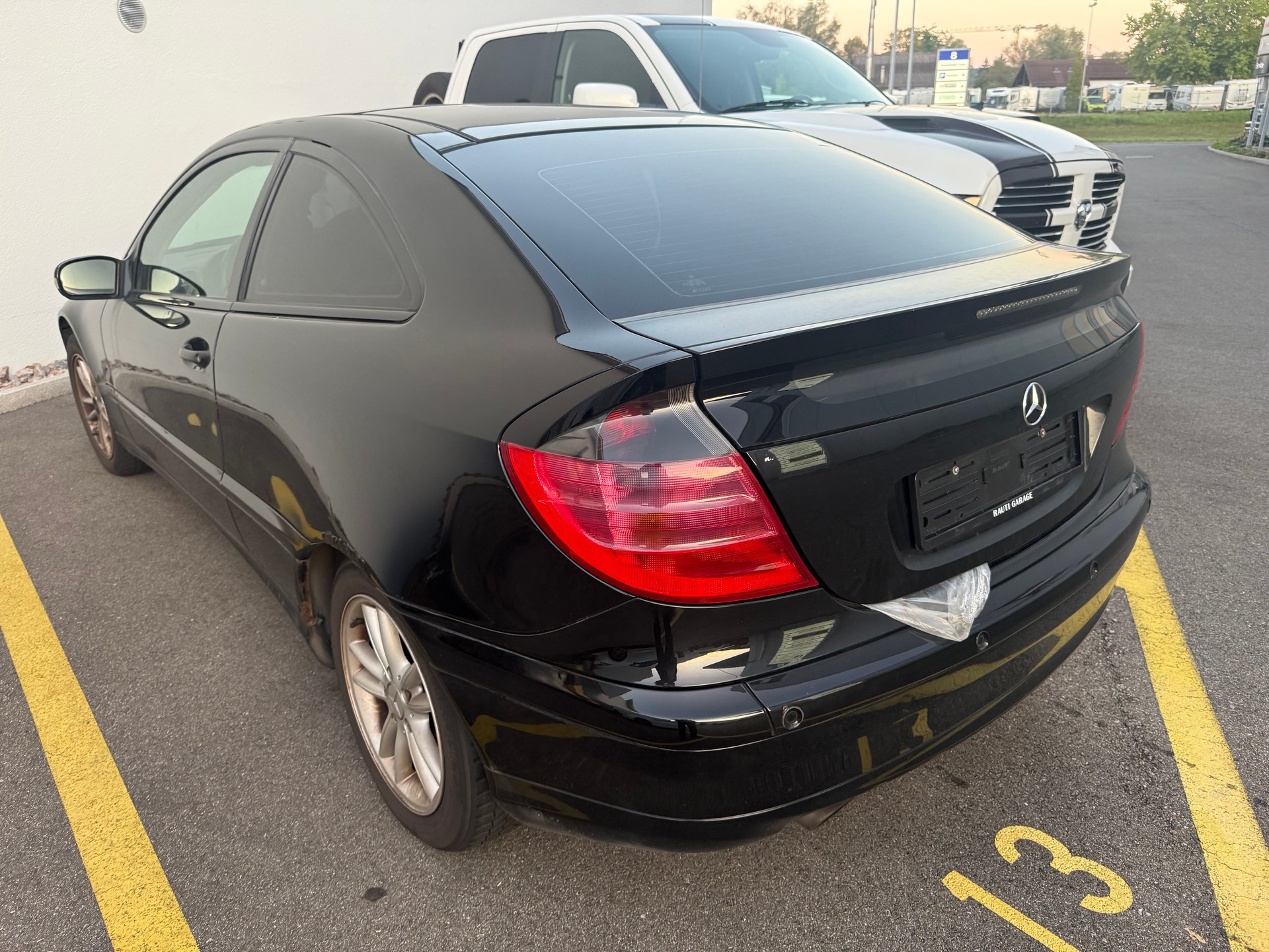 MERCEDES-BENZ C 230-image-2