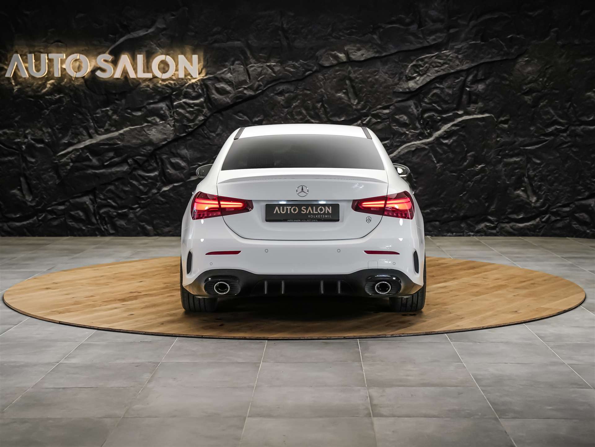 MERCEDES-BENZ A35 AMG 4Matic+ 8G-DCT*20" Felgen*Werksgarantie*Lenkradheizung*Ambientebeleuchtung*-image-3