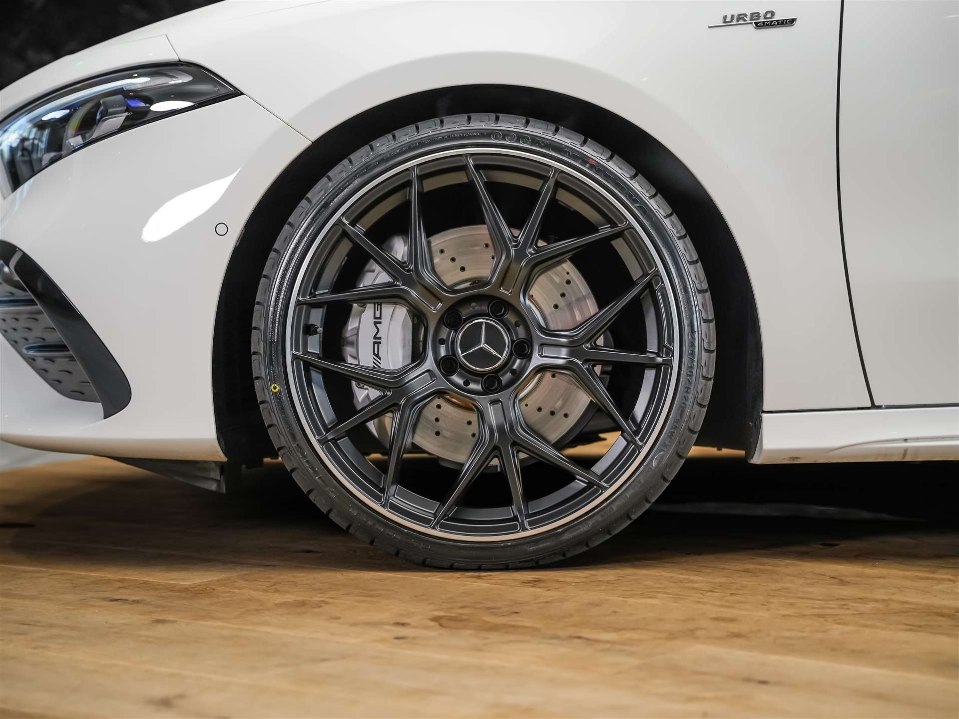 MERCEDES-BENZ A35 AMG 4Matic+ 8G-DCT*20" Felgen*Werksgarantie*Lenkradheizung*Ambientebeleuchtung*-image-15
