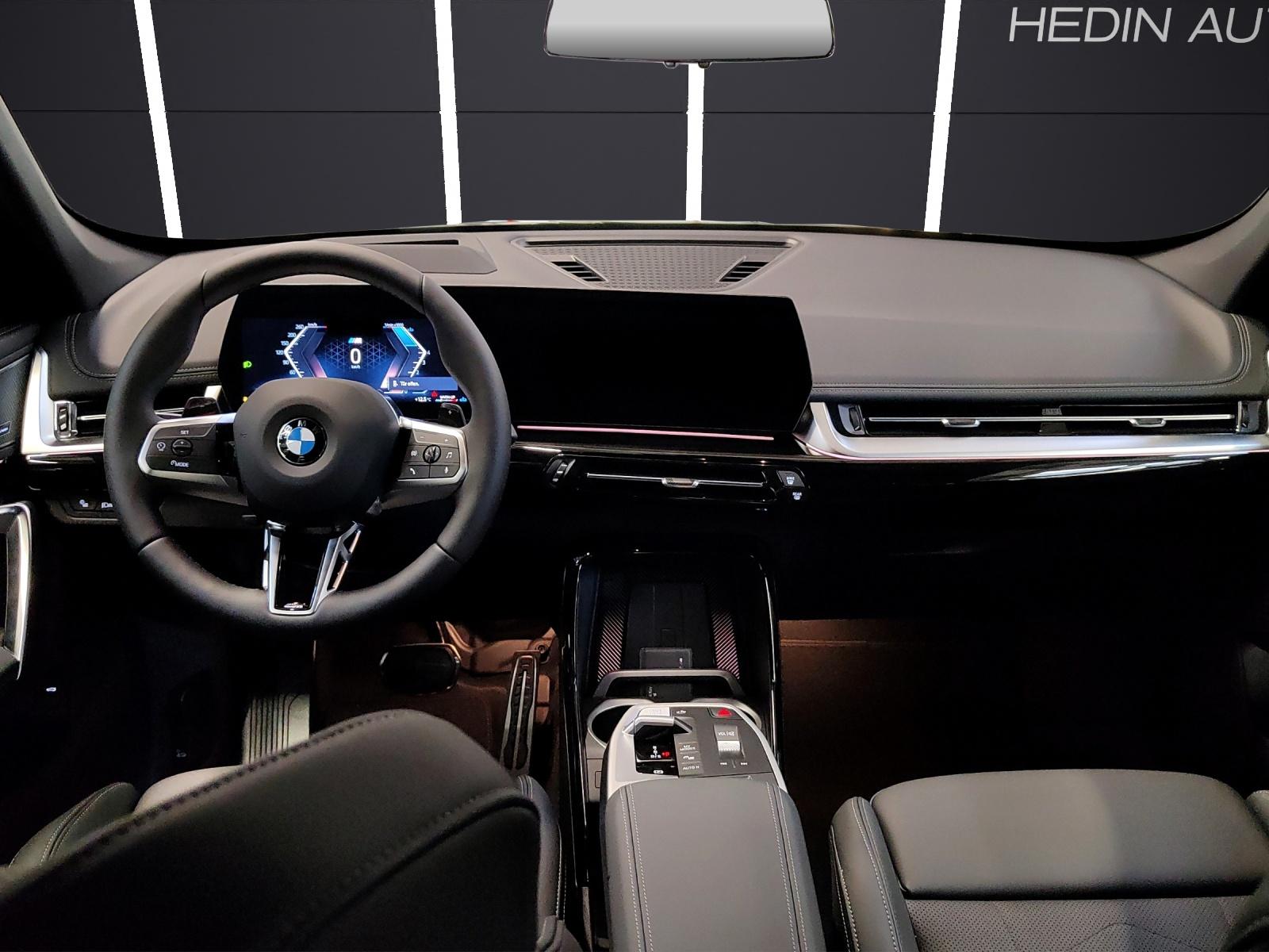 BMW X1 U11 23i xDrive paddles-image-18