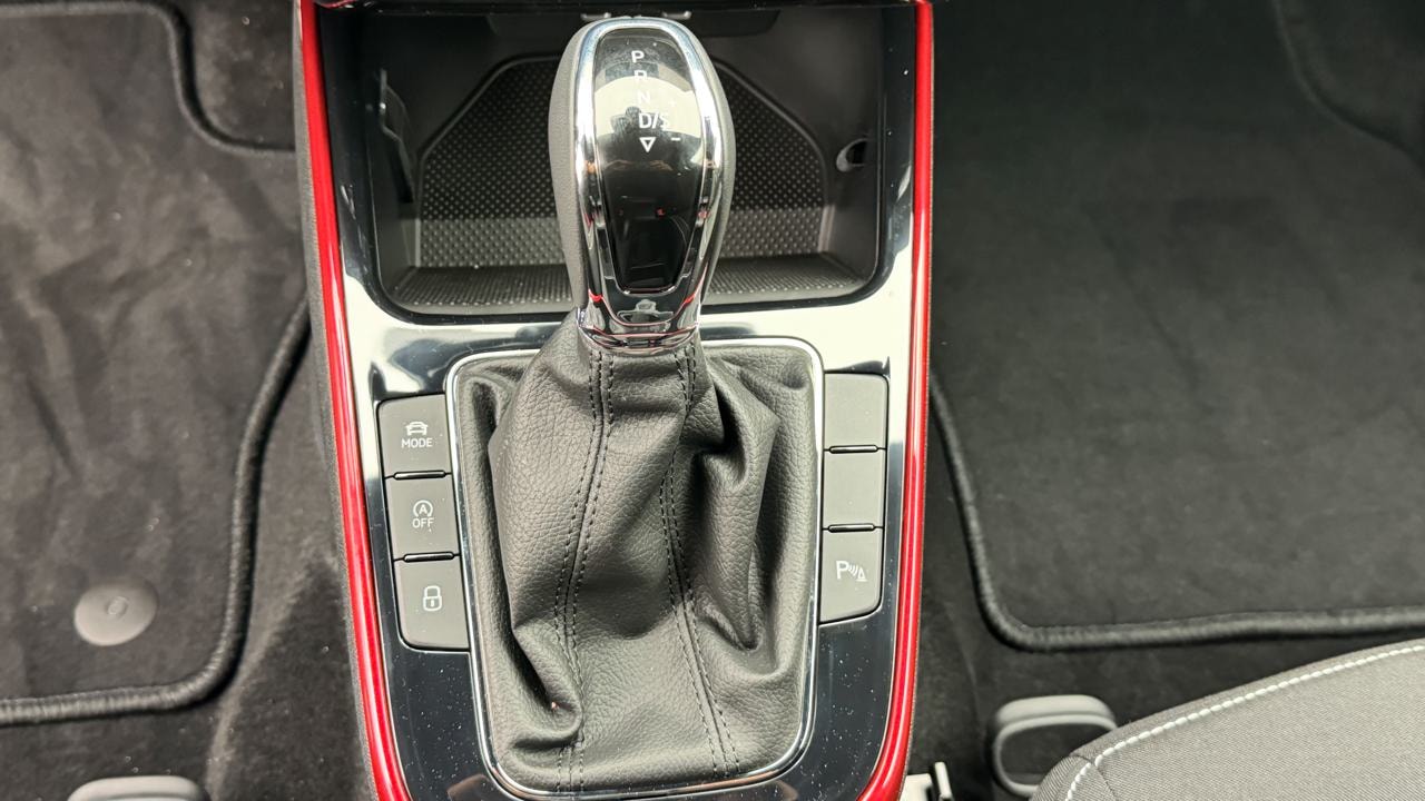 SKODA Fabia 1.0 TSI Monte Carlo DSG-image-10
