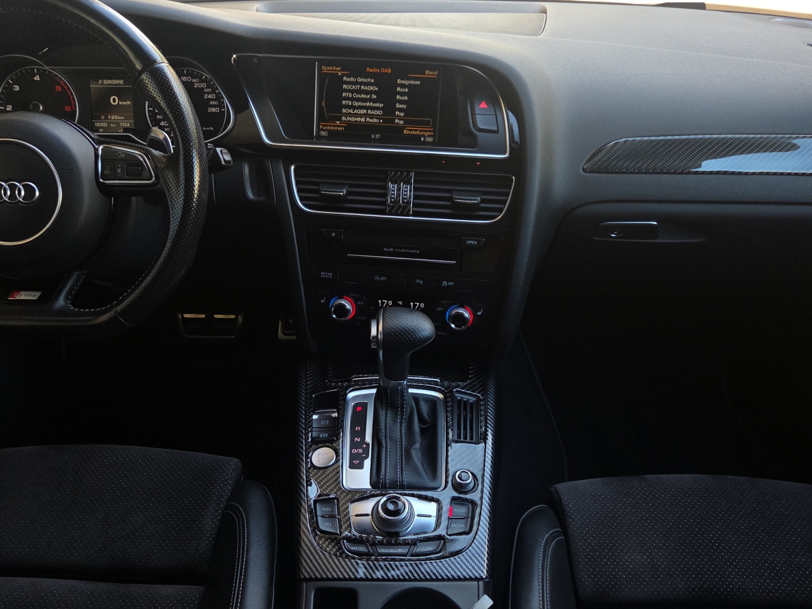 AUDI A4 Avant 3.0 TDI clean diesel quattro s-tronic-image-11