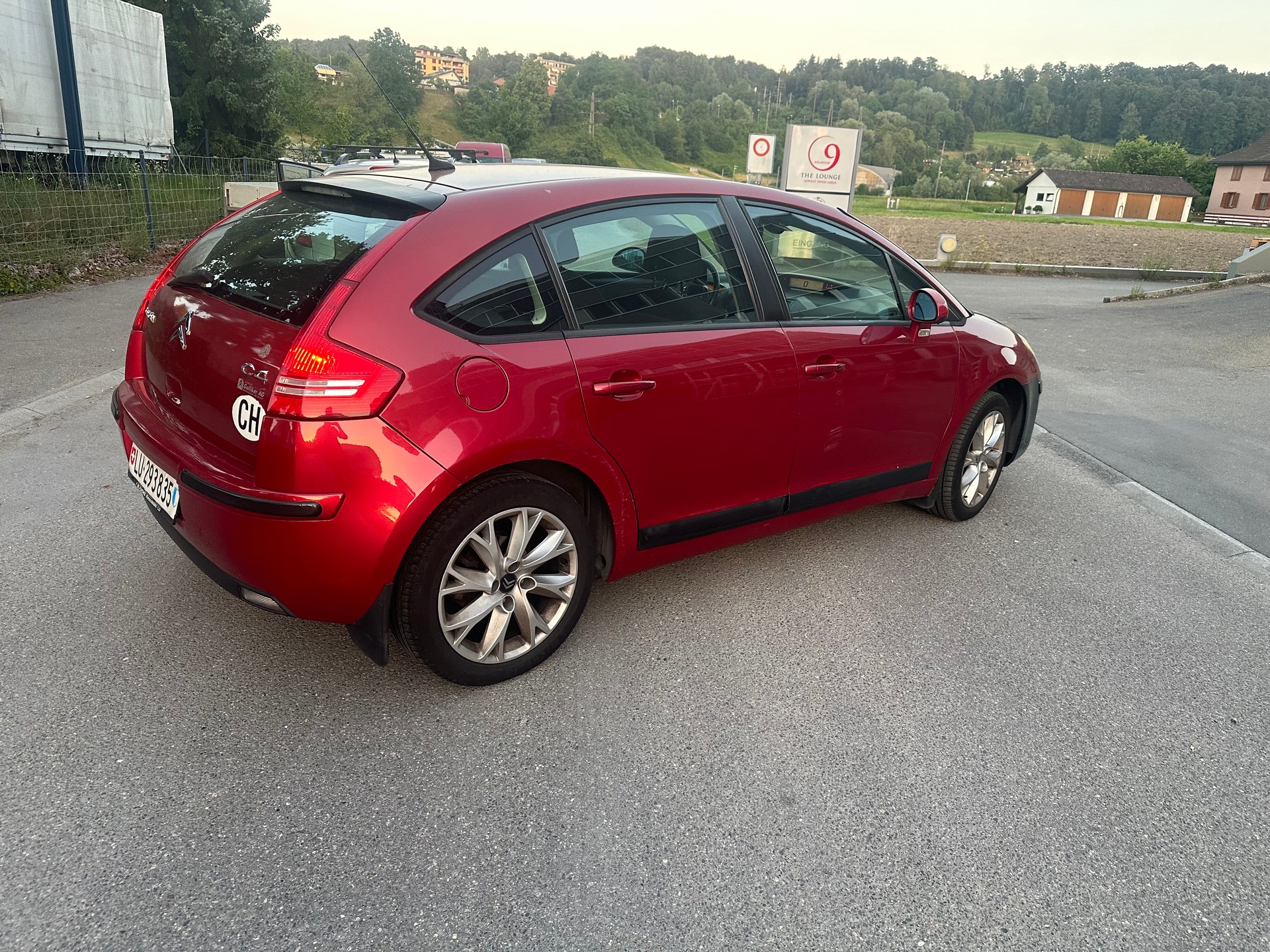 CITROEN C4 Berline 1.6i 16V SX-image-4