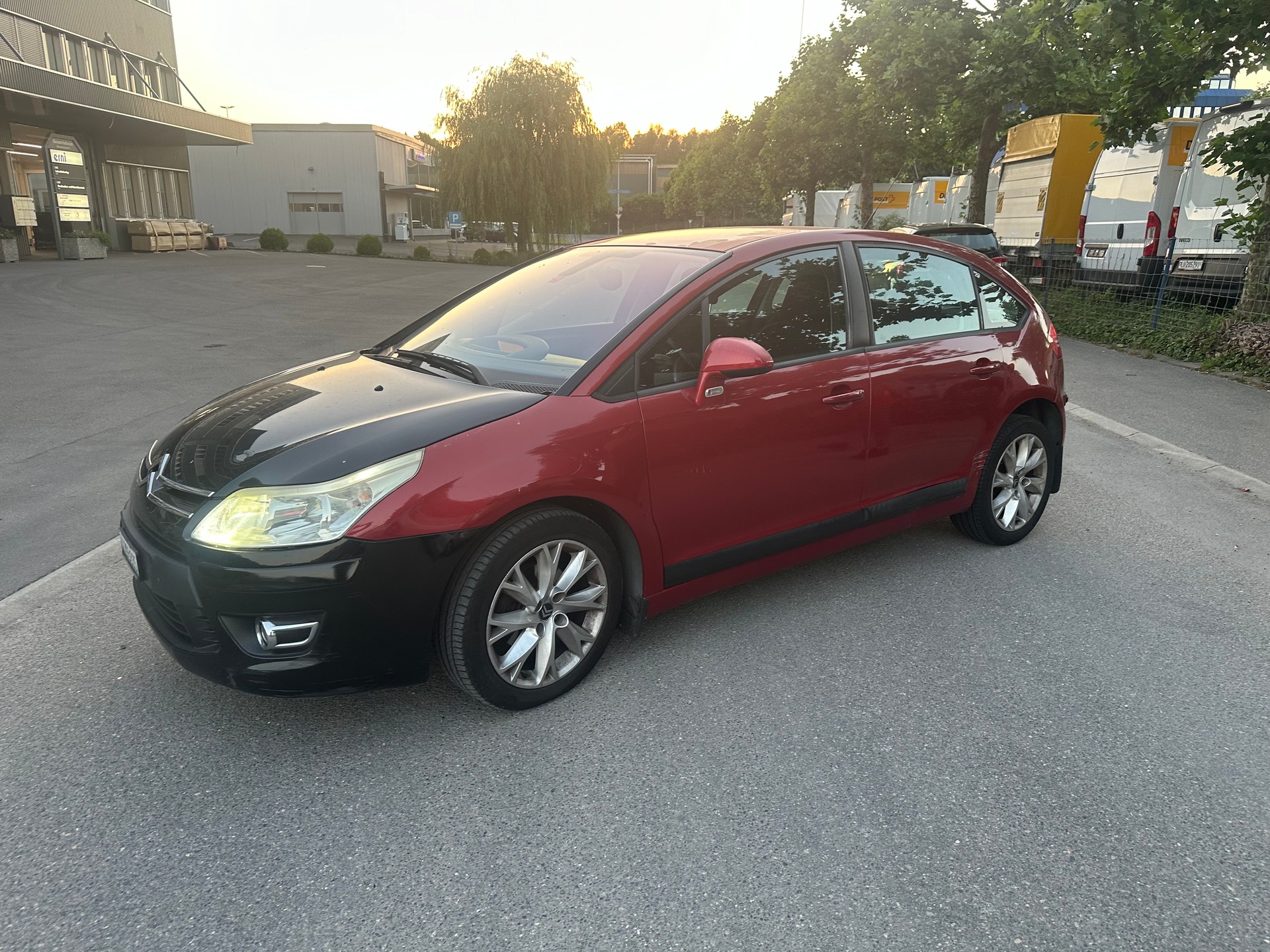 CITROEN C4 Berline 1.6i 16V SX-image-12
