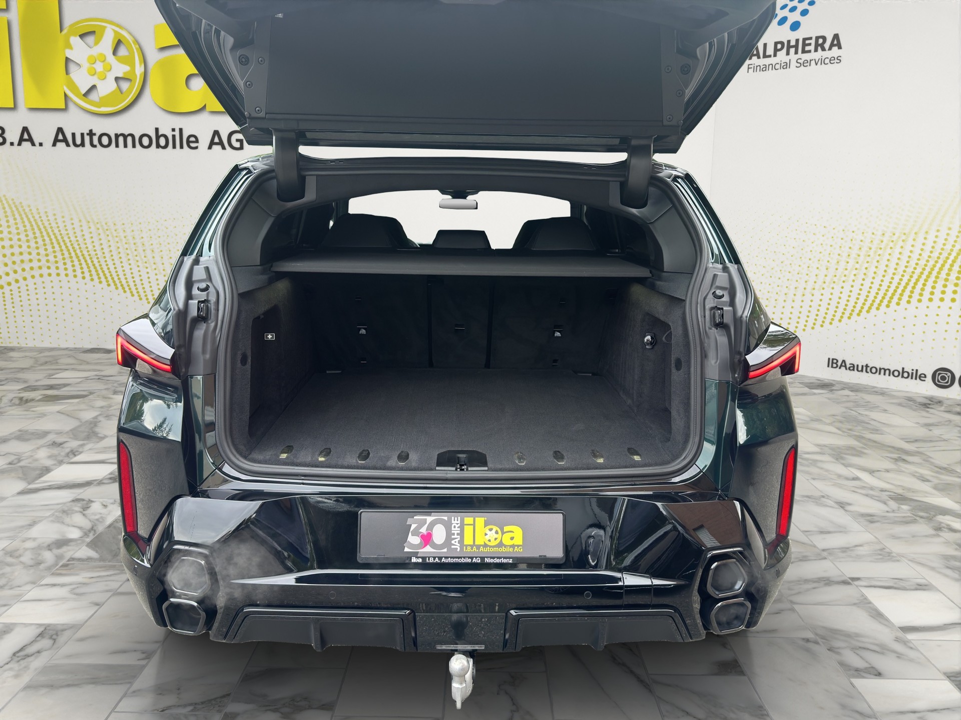 BMW XM xDrive PHEV Label (CH) INDIVIDUAL M Driver's Package-image-10