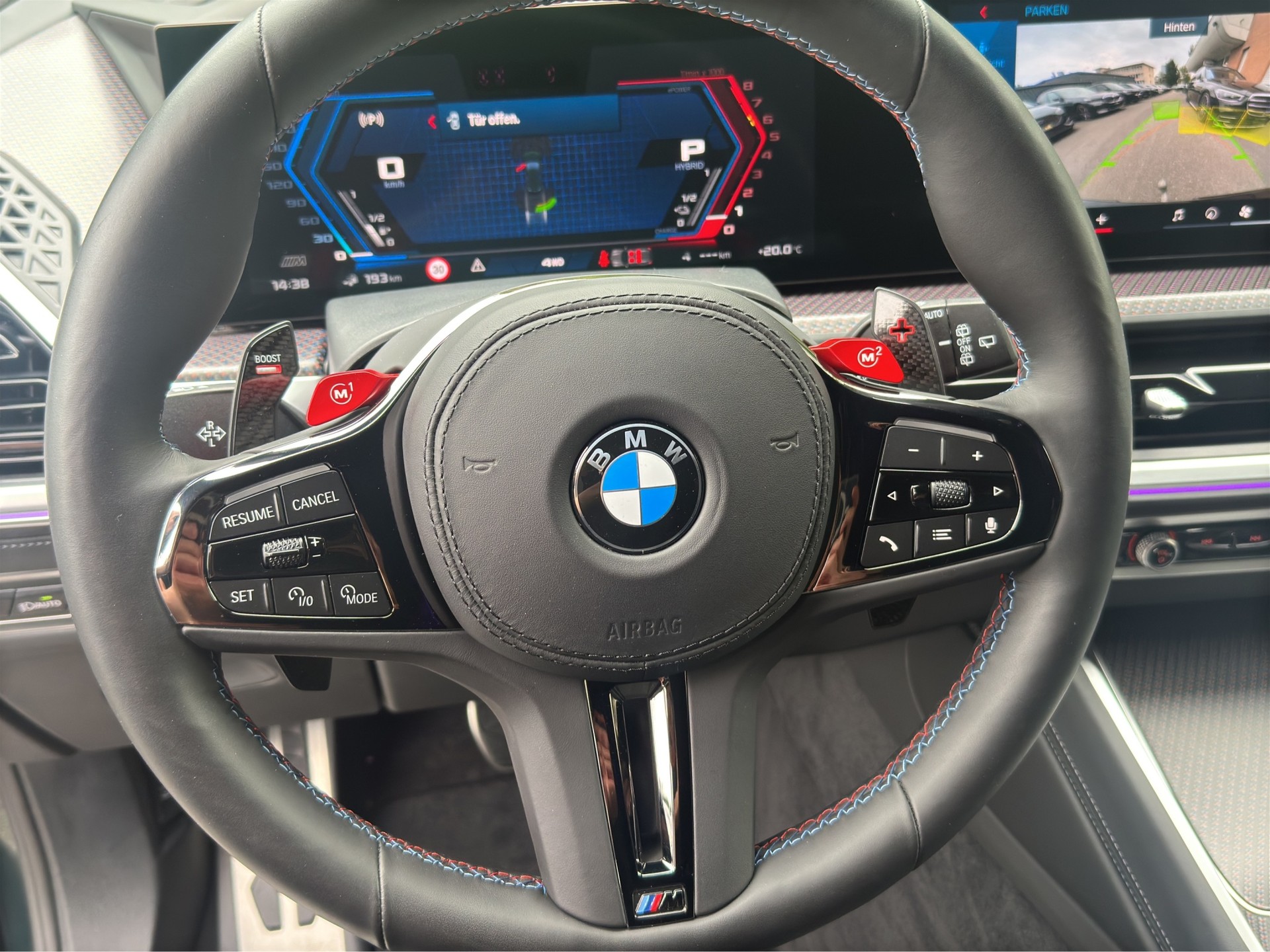 BMW XM xDrive PHEV Label (CH) INDIVIDUAL M Driver's Package-image-18