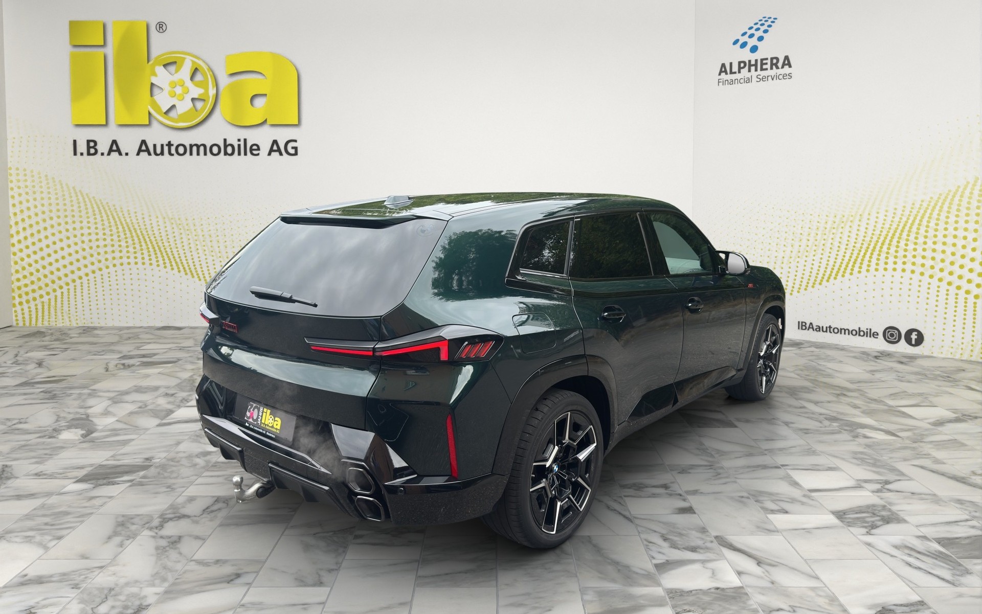 BMW XM xDrive PHEV Label (CH) INDIVIDUAL M Driver's Package-image-4