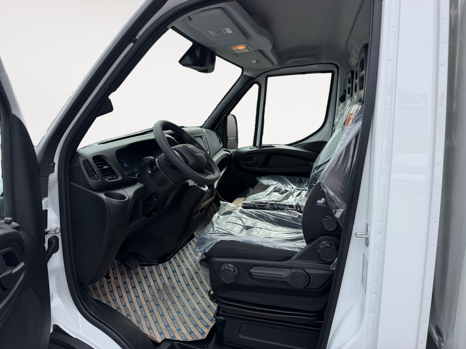 IVECO Daily 35S16BA8 Brücke mit Verdeck und Hebebühne-image-10