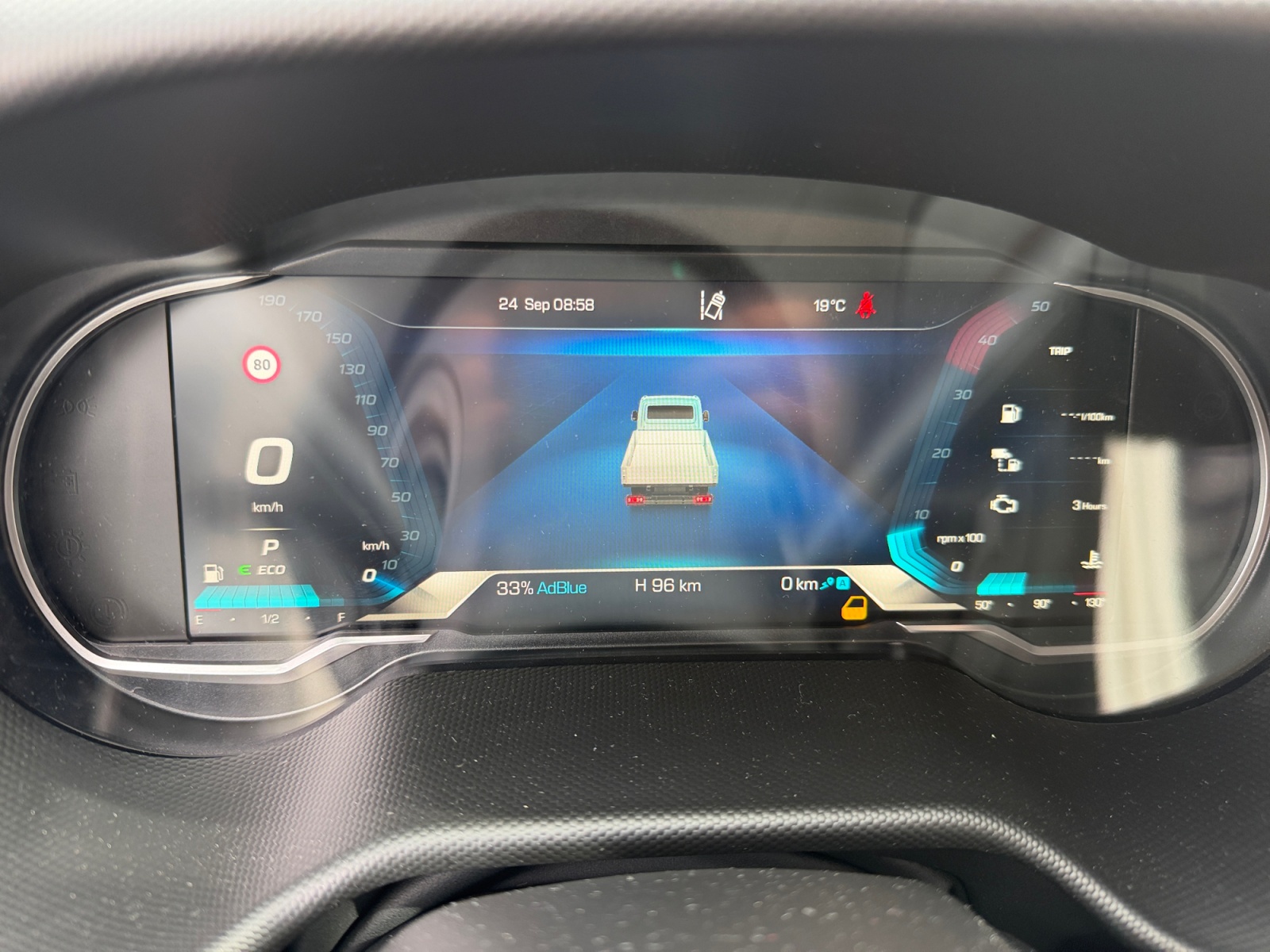 IVECO Daily 35S16BA8 Brücke mit Verdeck und Hebebühne-image-12