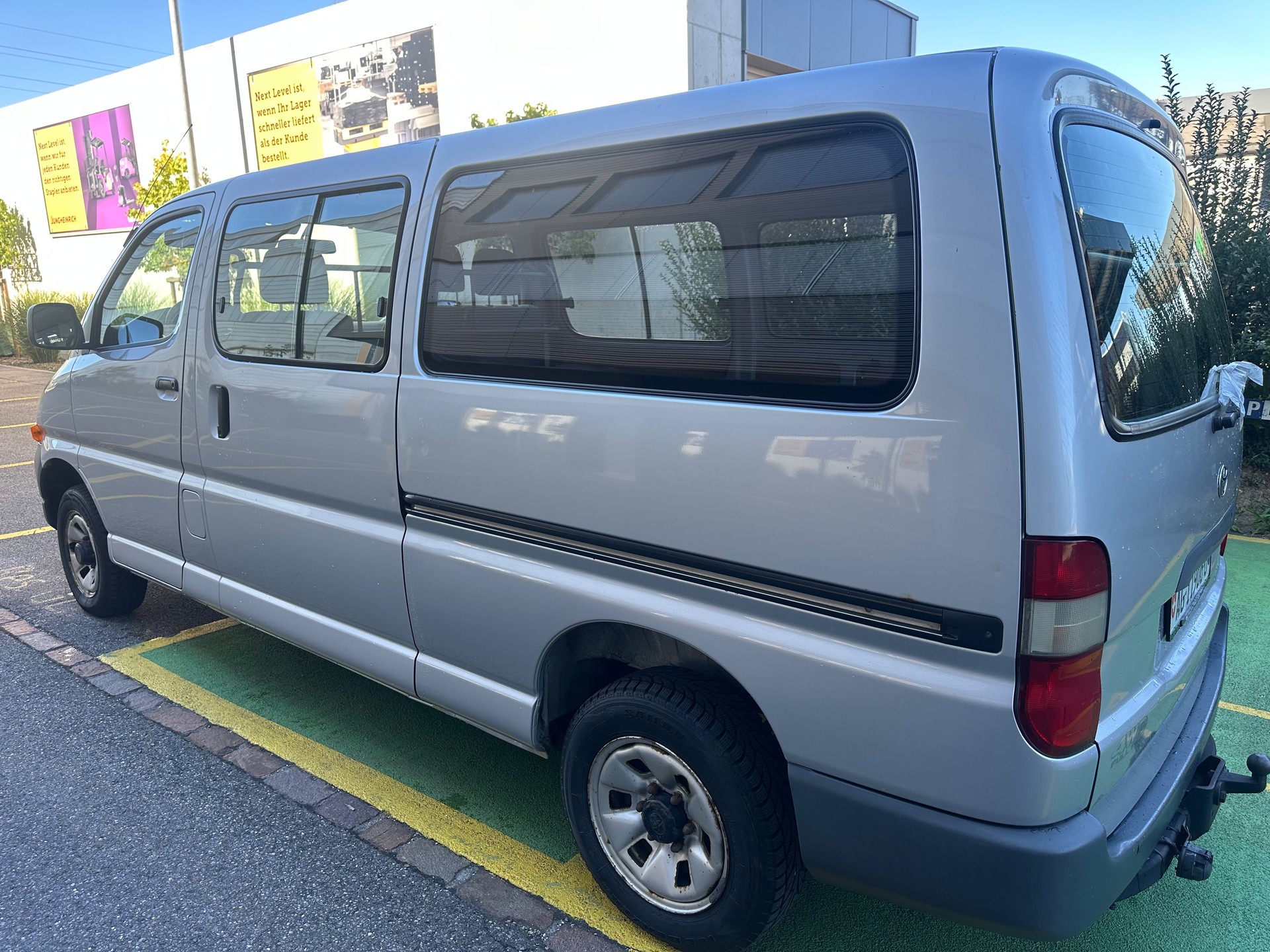 TOYOTA Hiace 2.7 Kombi 4x4 LWB-image-4