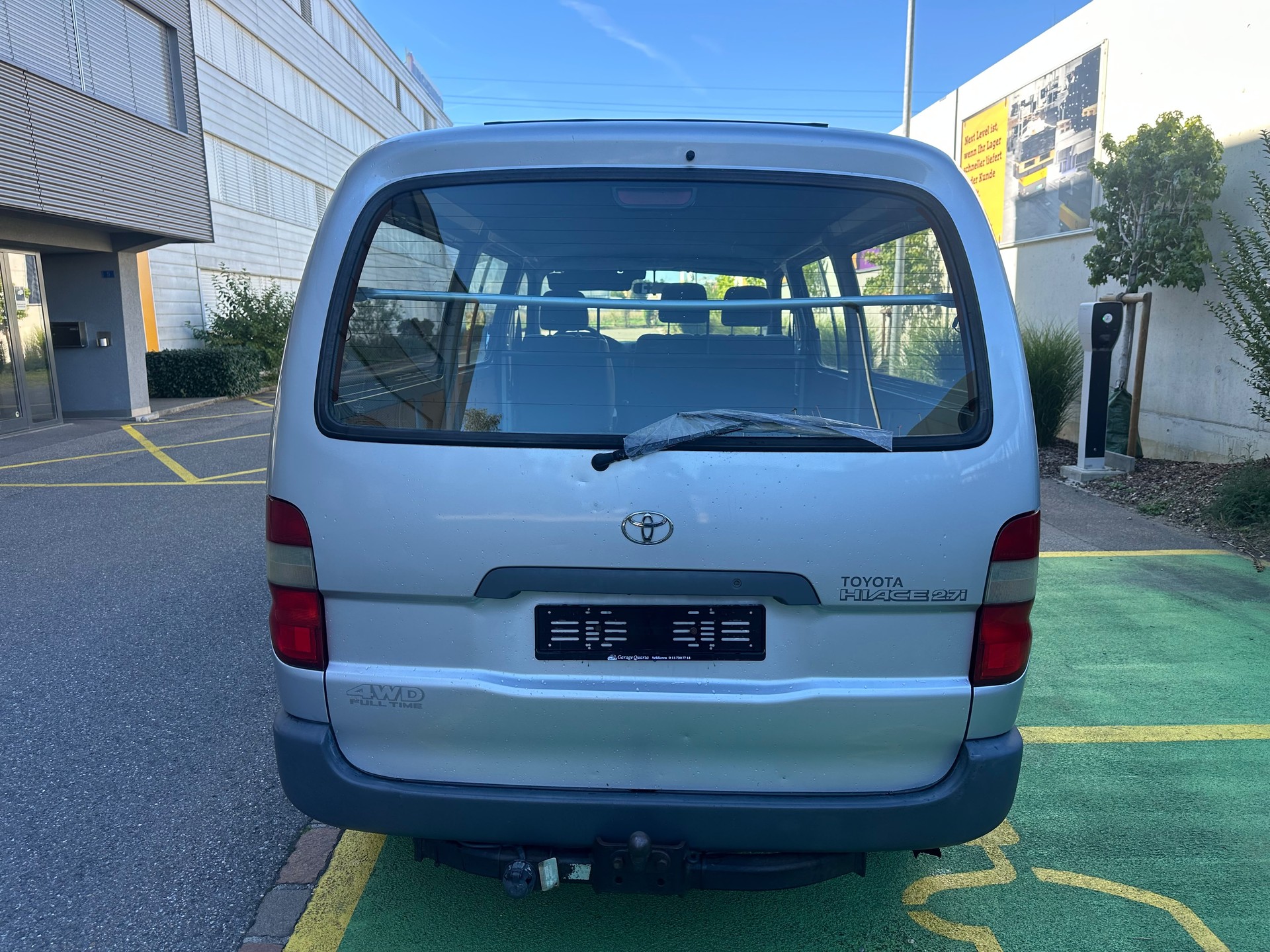 TOYOTA Hiace 2.7 Kombi 4x4 LWB-image-6