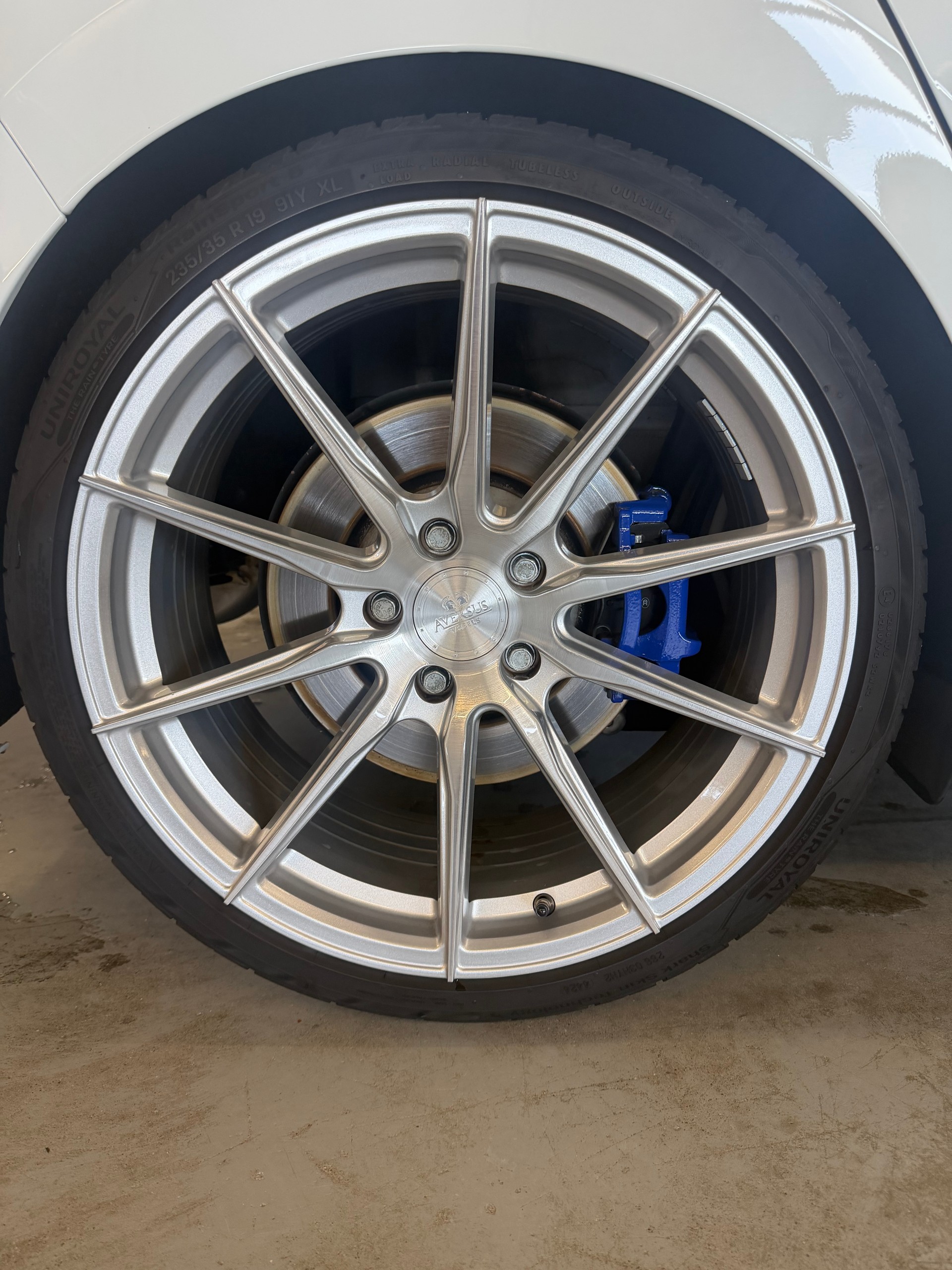 VW 2.0 TSI R DSG 4motion-image-5