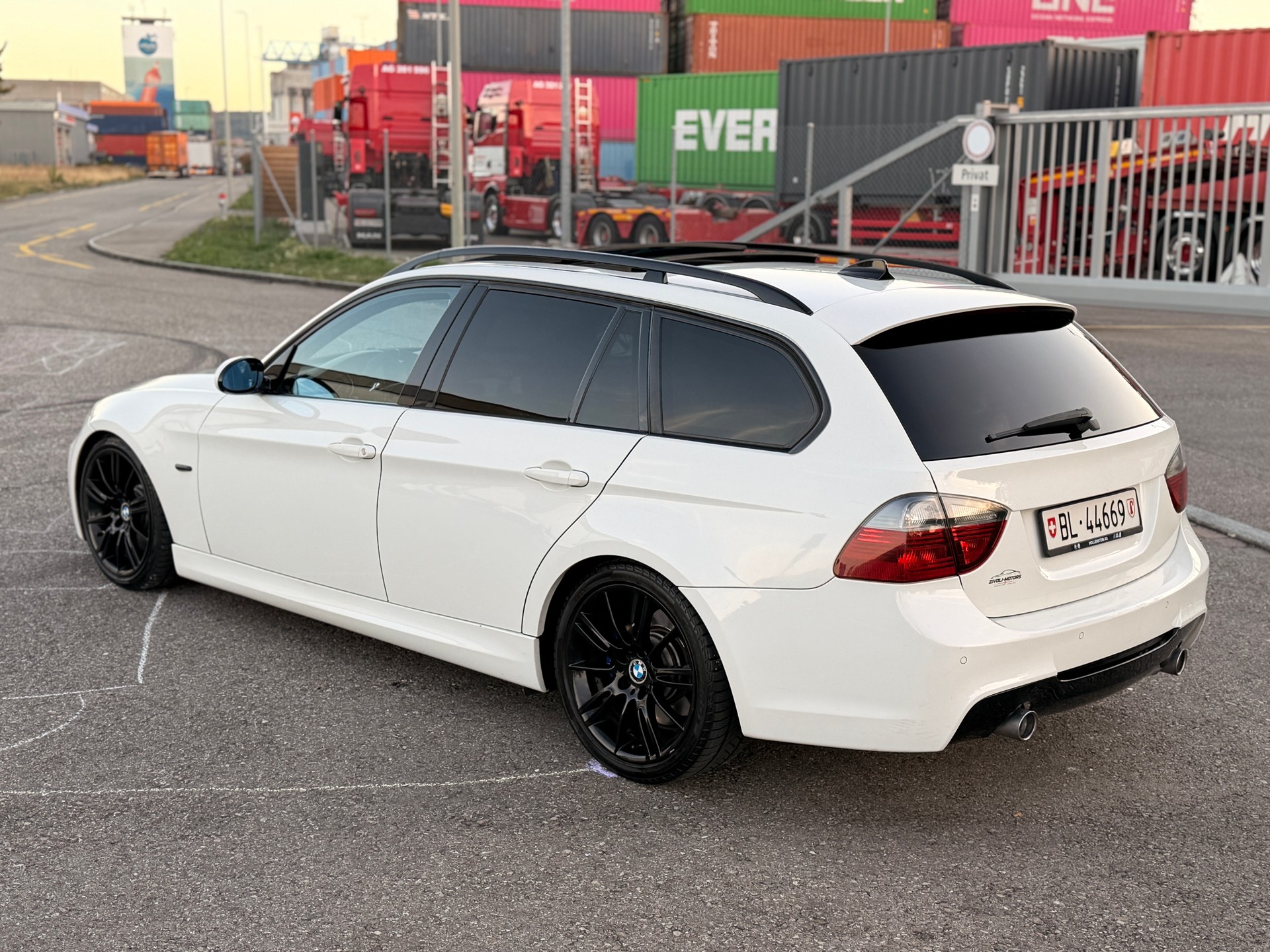 BMW 335d-image-3