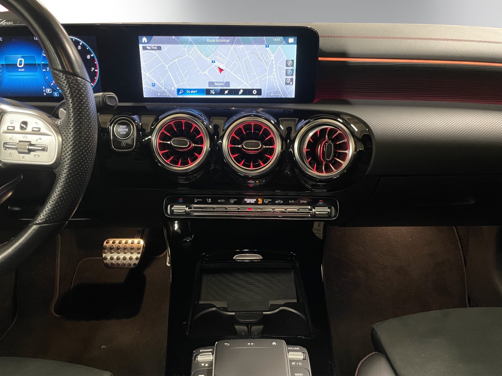 MERCEDES-BENZ CLA 250 4Matic Swiss Star 7G-DCT-image-12