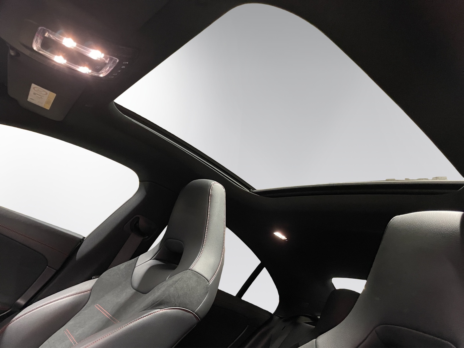 Image MERCEDES-BENZ CLA-250 CLA 250 4Matic Swiss Star 7G-DCT