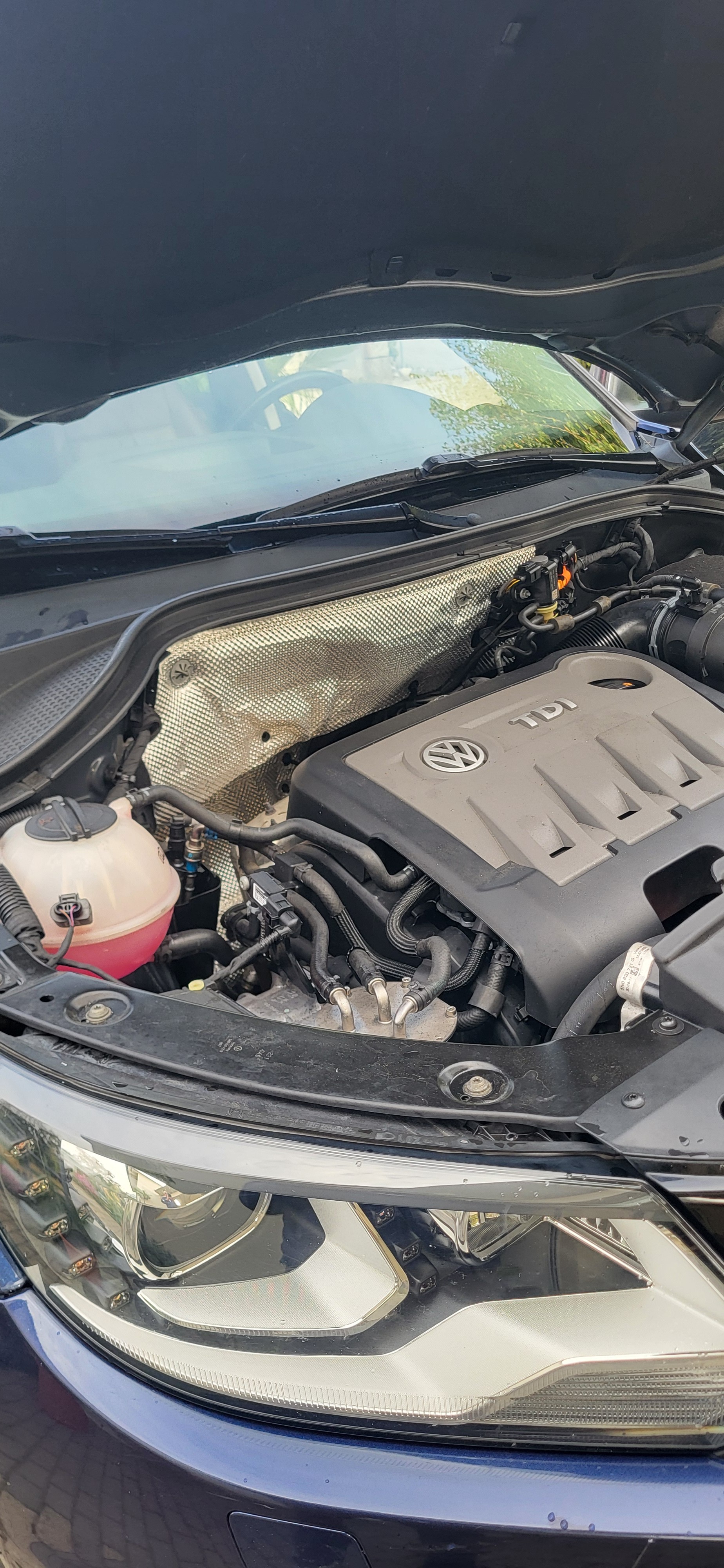 VW 2.0 TDI 170 Track & Style-image-5