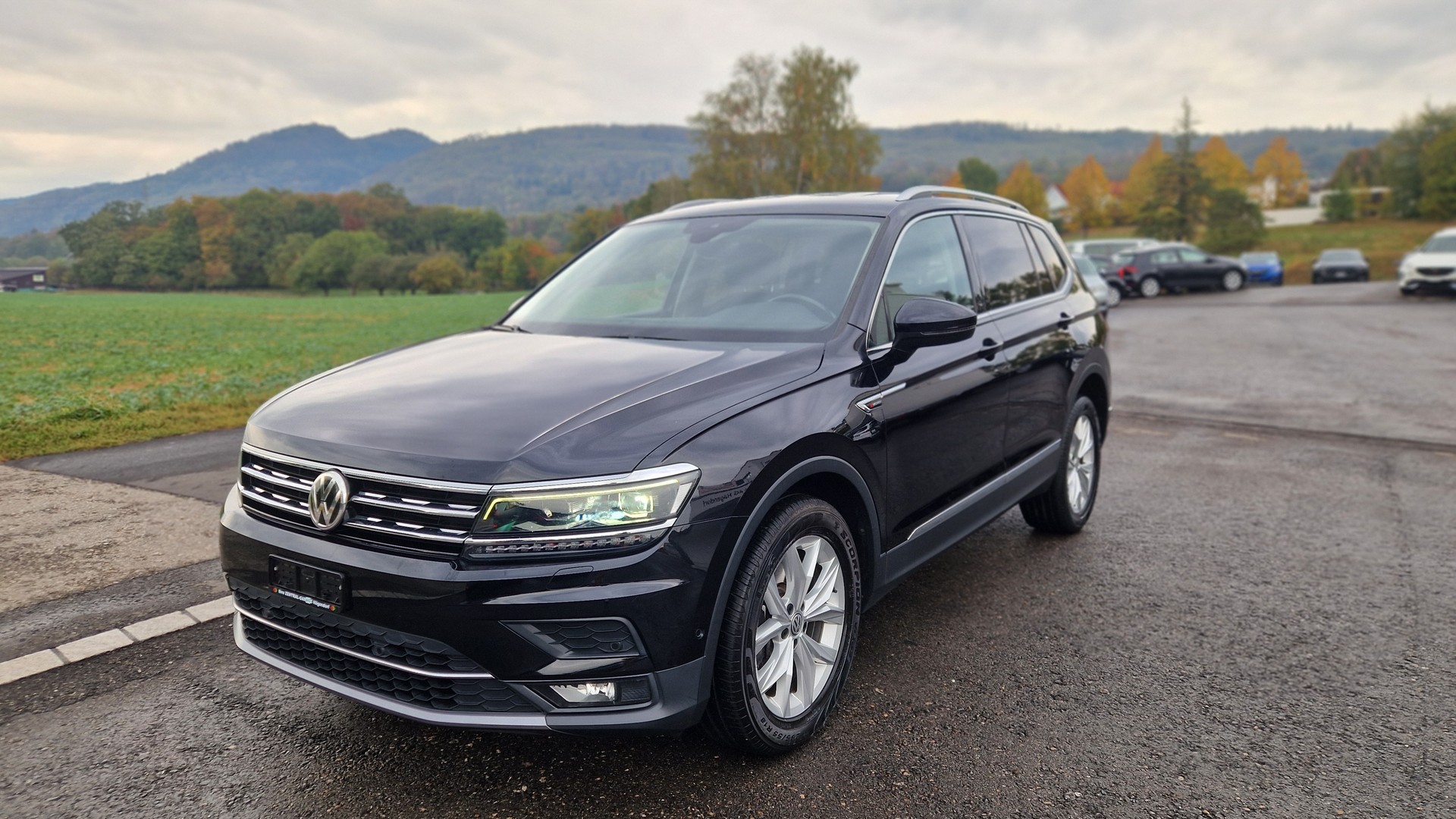 VW Tiguan Allspace 2.0TSI Highline 4Motion DSG-image-1