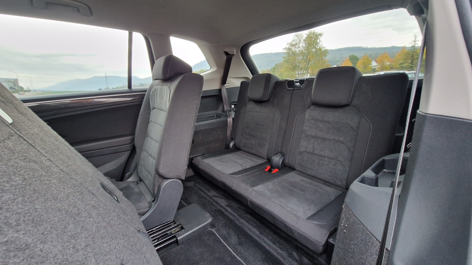 VW Tiguan Allspace 2.0TSI Highline 4Motion DSG-image-13