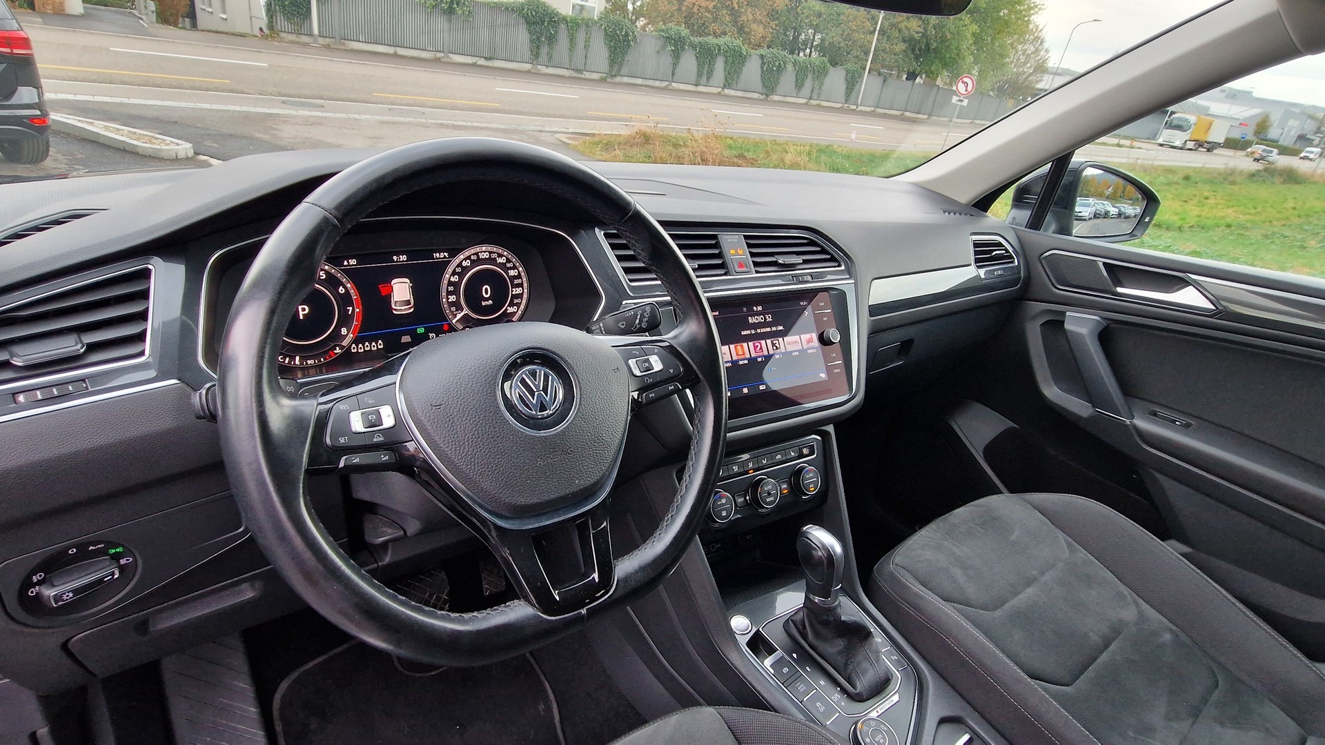 VW Tiguan Allspace 2.0TSI Highline 4Motion DSG-image-6
