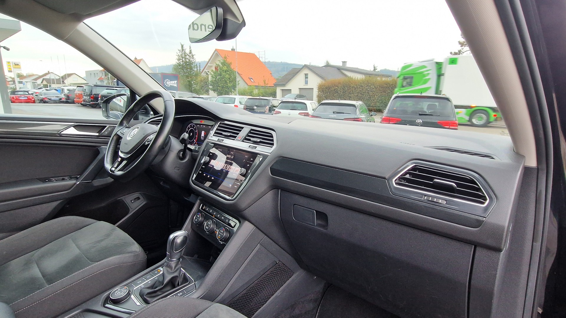 VW Tiguan Allspace 2.0TSI Highline 4Motion DSG-image-9