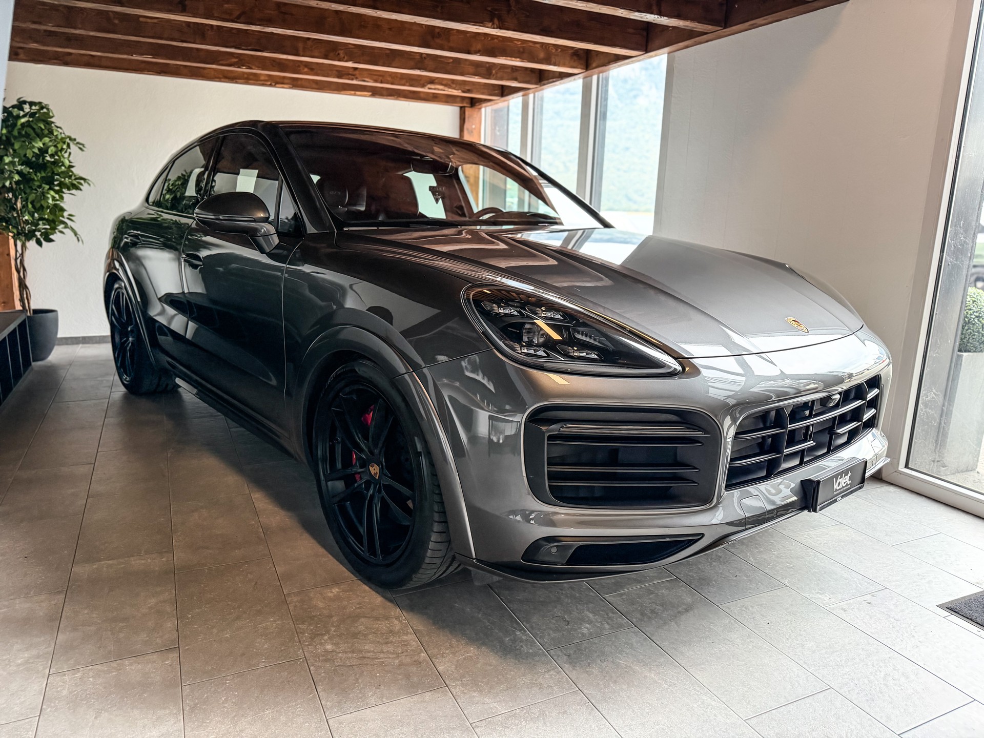 PORSCHE Cayenne GTS Coupé-image-2