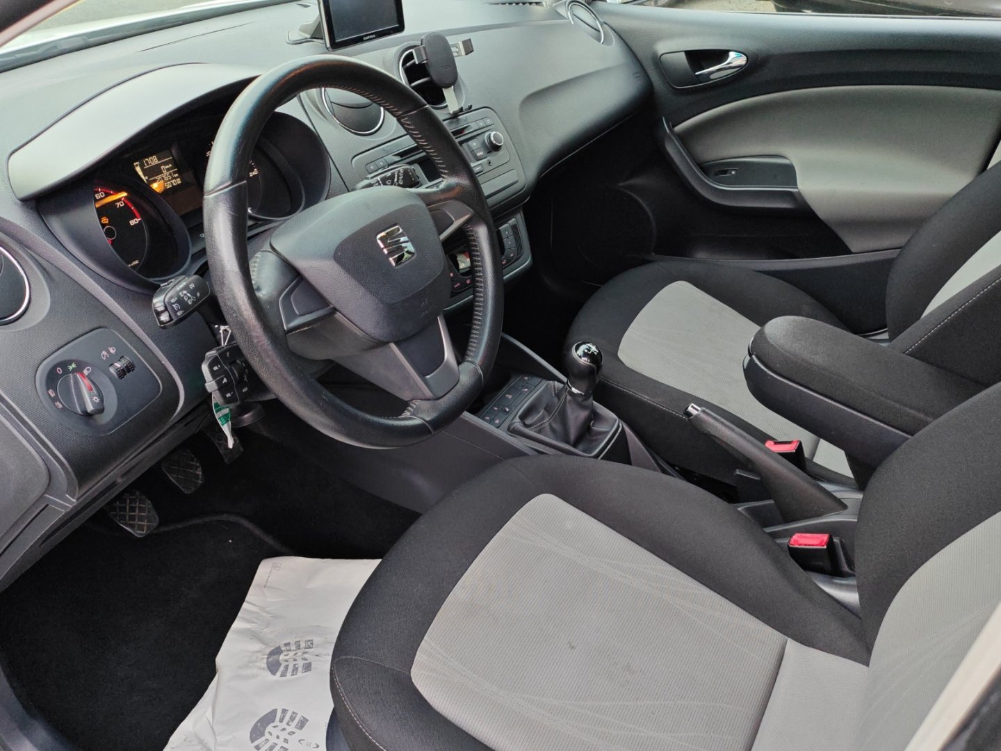 SEAT Ibiza 1.2 TSI Style Stopp-Start-image-12
