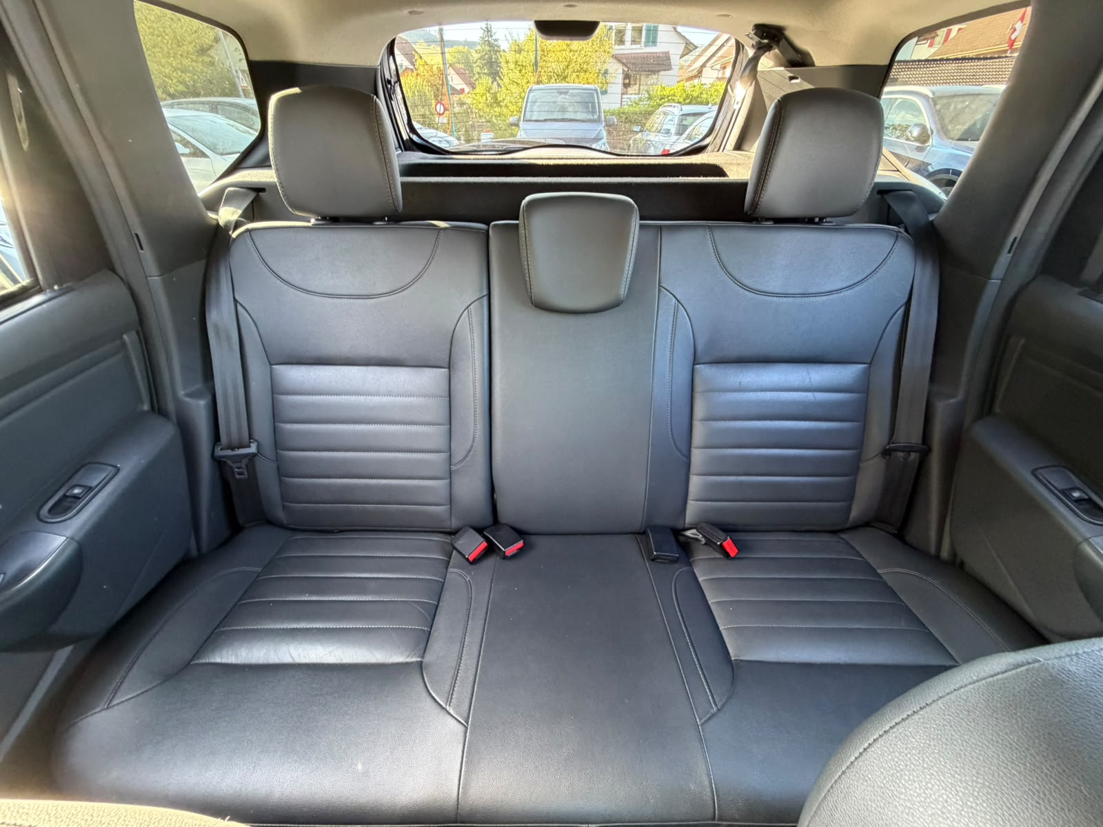 DACIA Duster 1.2 T Fischer man's Friend 4x4-image-24