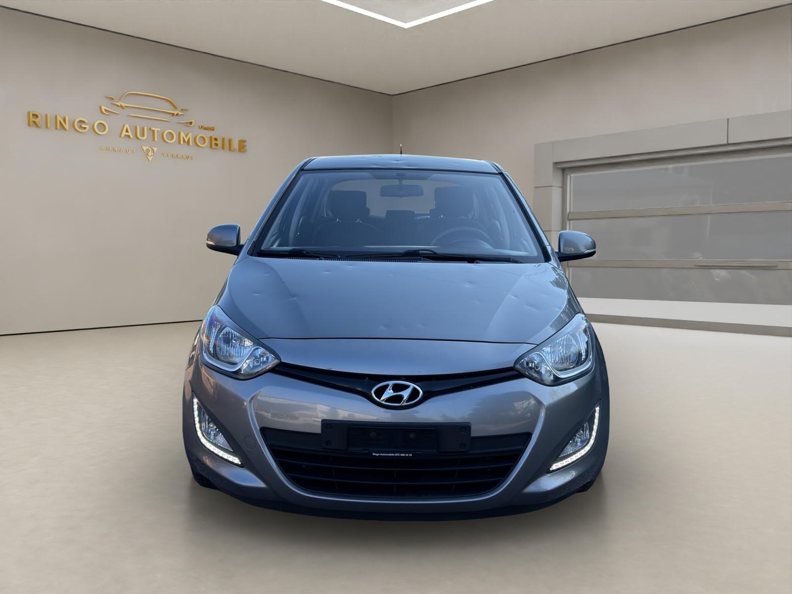 HYUNDAI i20 1.4 Style-image-1