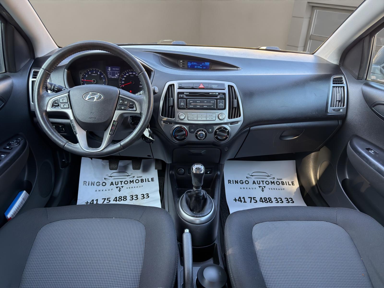 HYUNDAI i20 1.4 Style-image-11