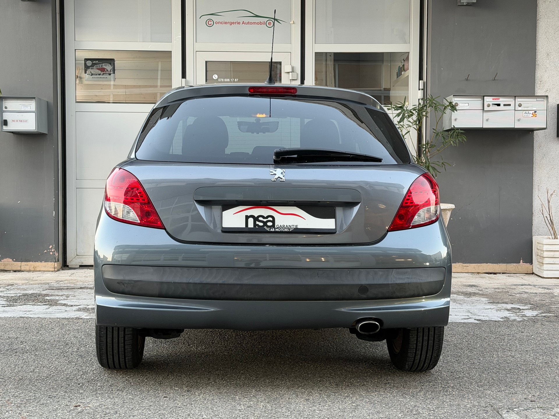 PEUGEOT 207 1.6 16V Sport Automatic-image-5