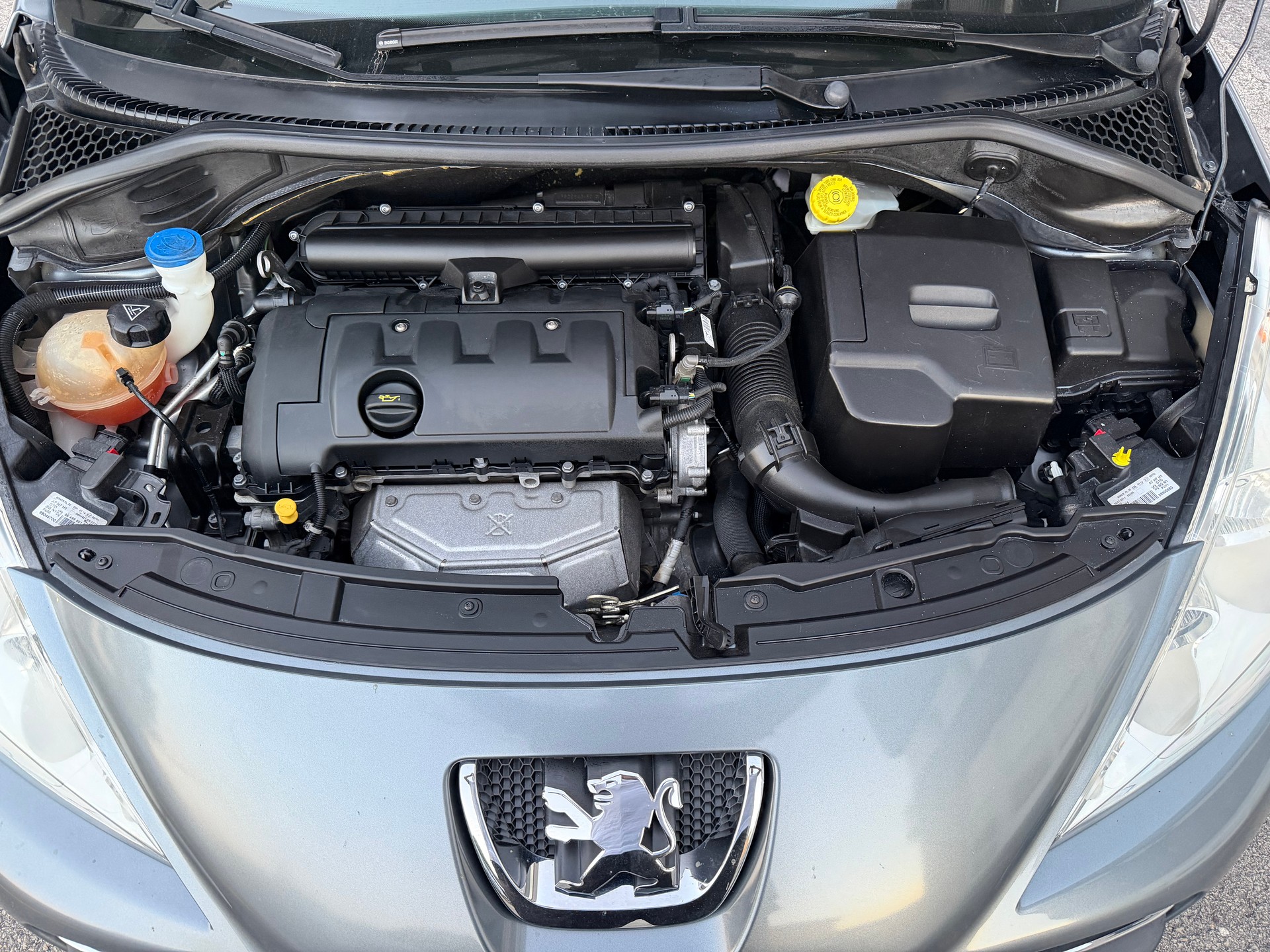 PEUGEOT 207 1.6 16V Sport Automatic-image-20