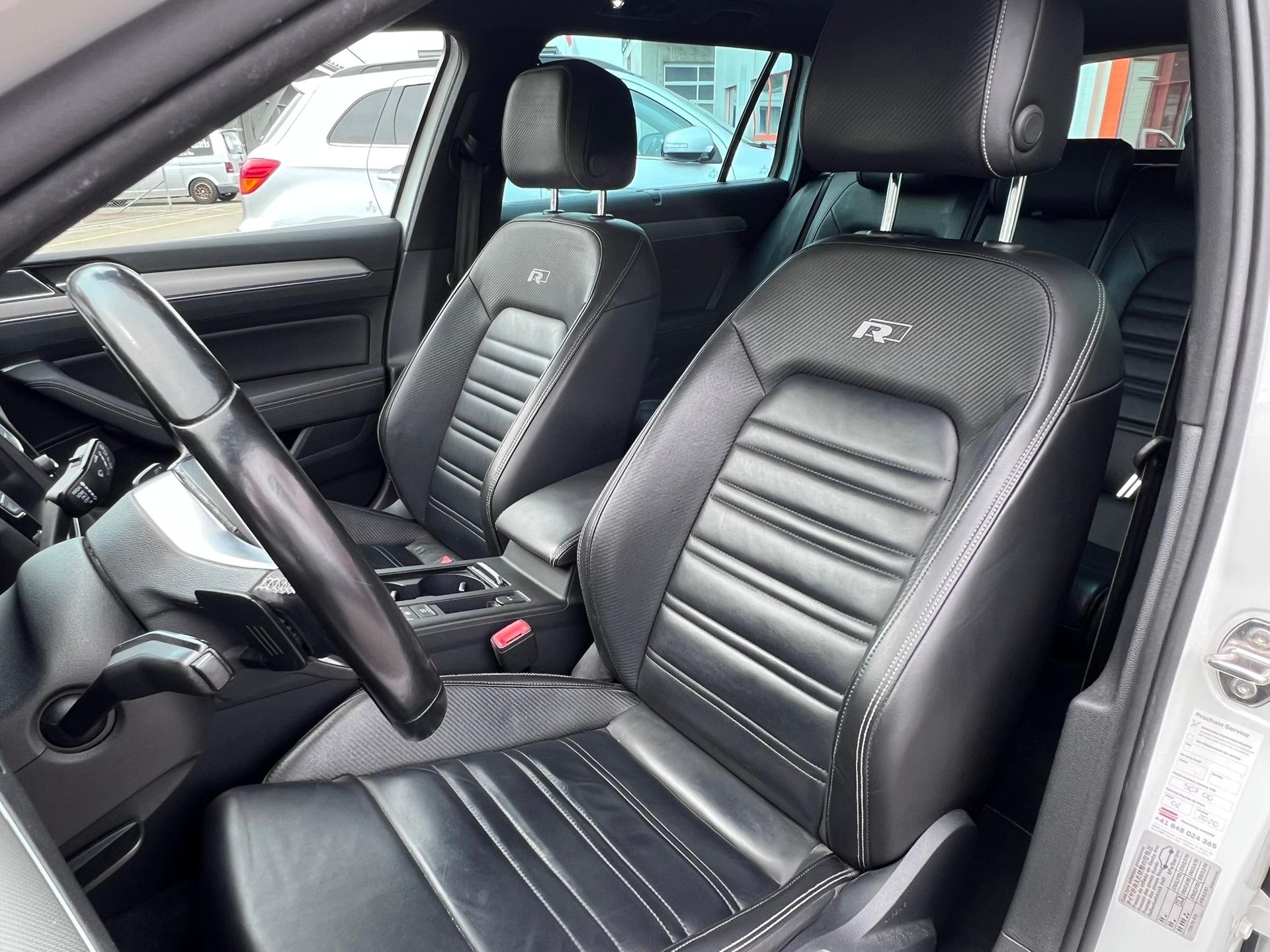 VW Passat Variant 2.0 TDI 190 SCR Highl. DSG 4m-image-5