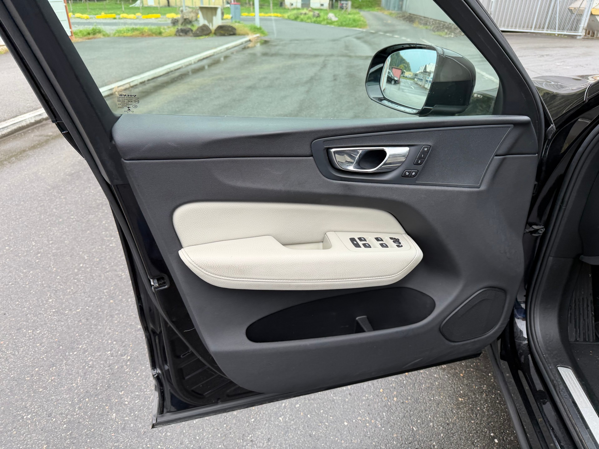 VOLVO XC60 T5 AWD Inscription Geartronic-image-12