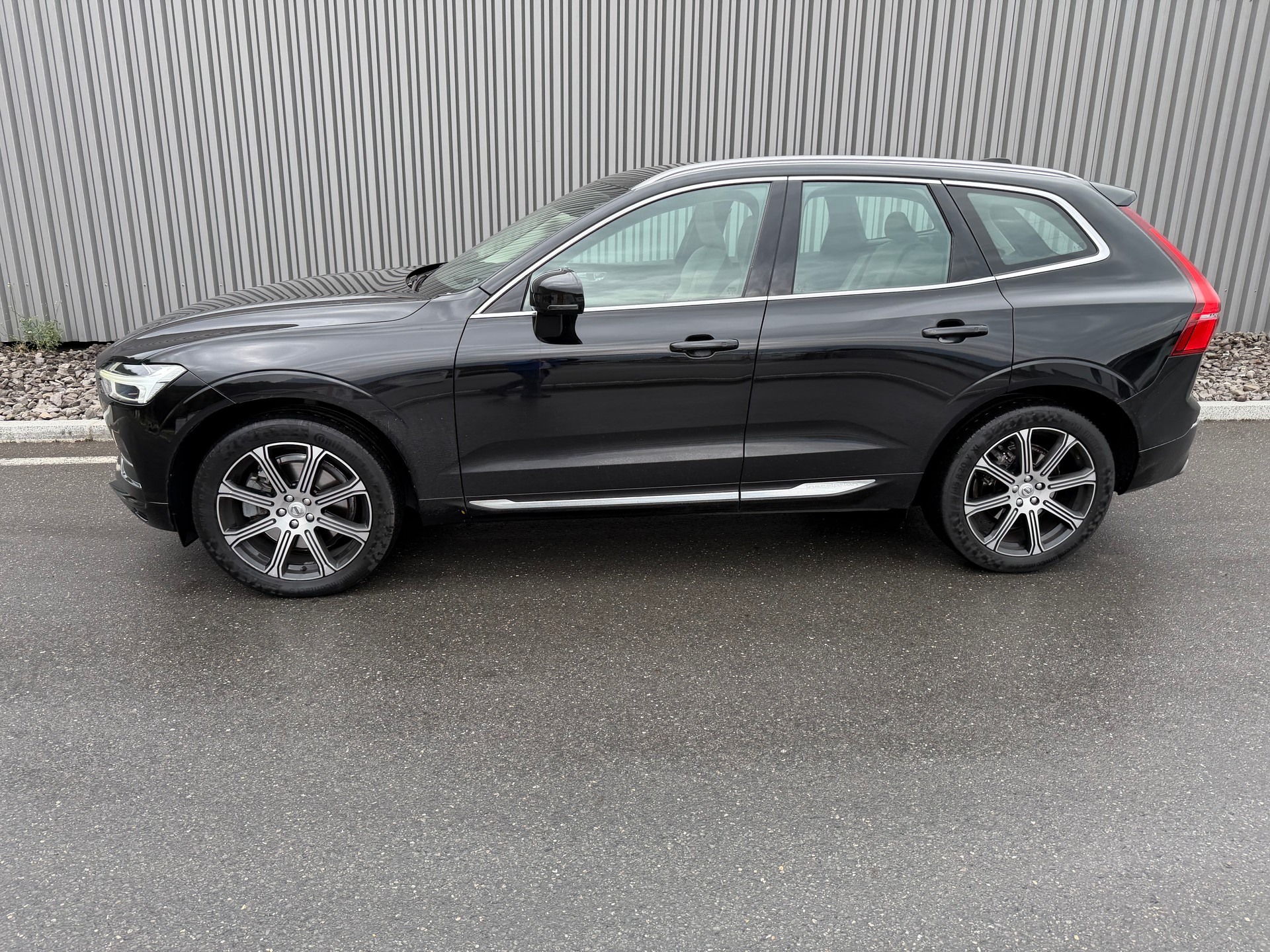VOLVO XC60 T5 AWD Inscription Geartronic-image-1