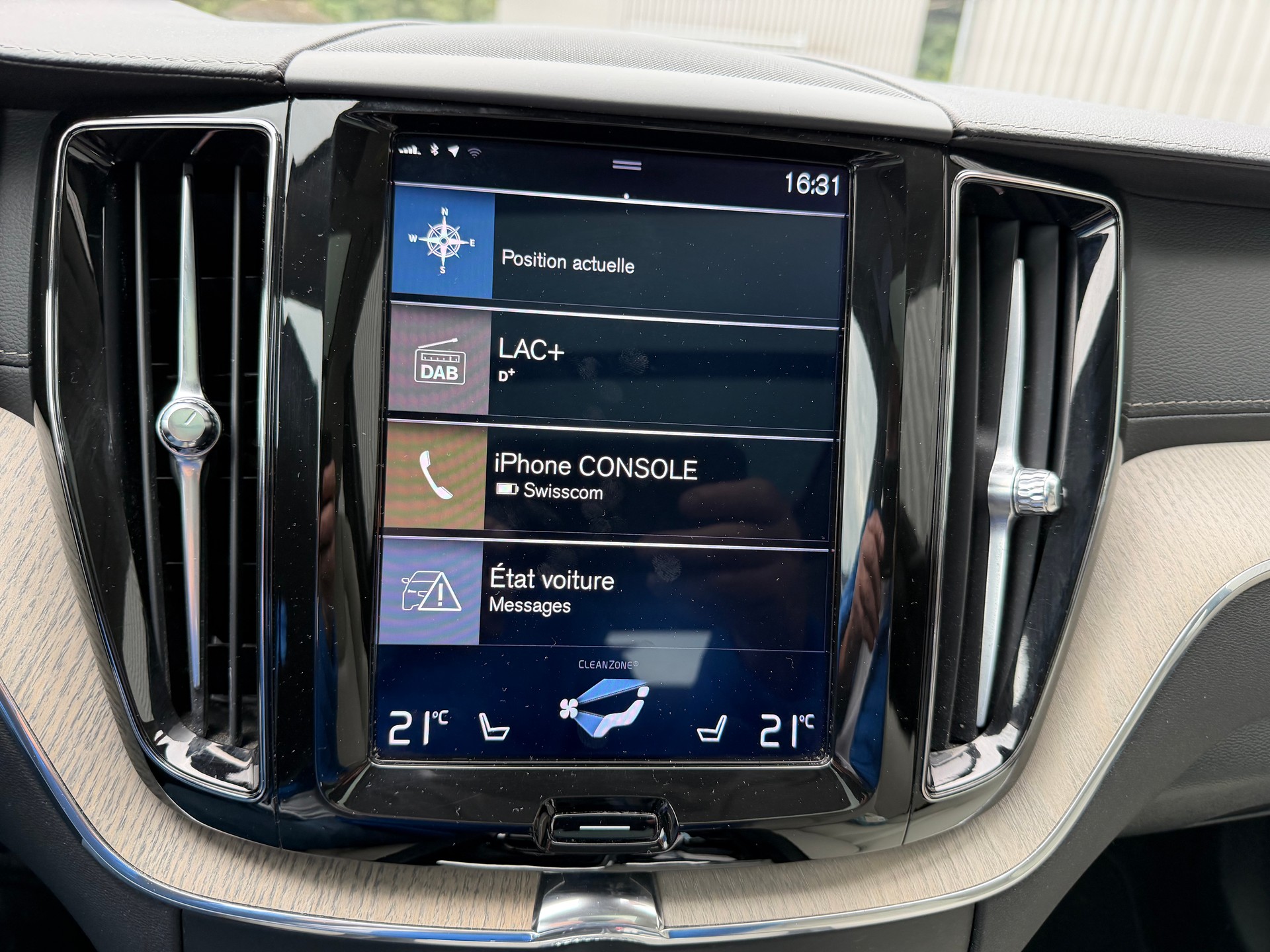 VOLVO XC60 T5 AWD Inscription Geartronic-image-13