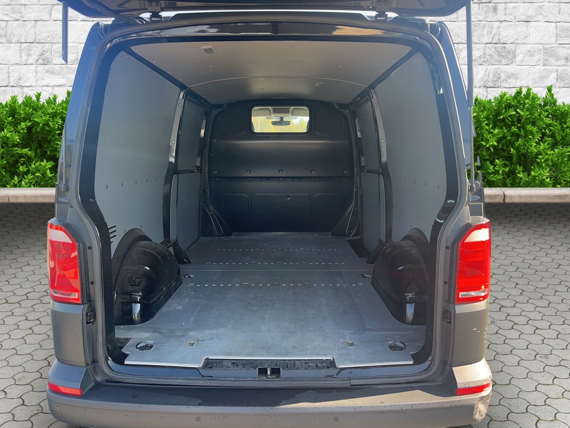 VW T6 2.0 TDI-image-13