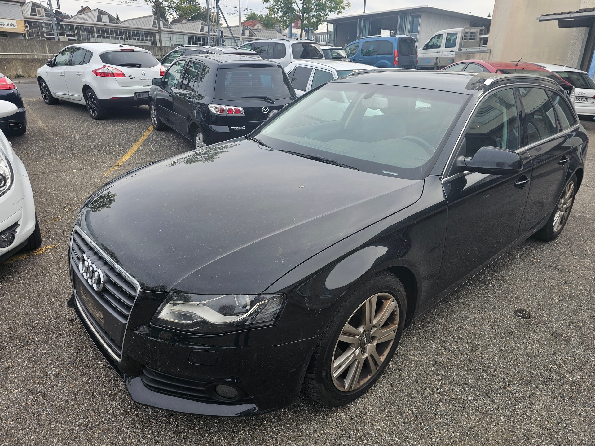 AUDI A4 Avant 1.8 TFSI Snow quattro-image-1