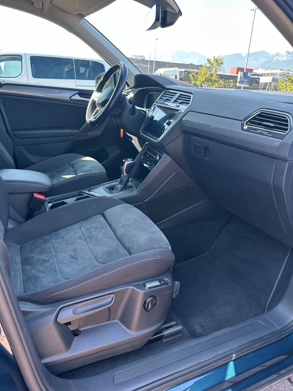 VW 1.5 TSI Life DSG 2WD-image-2