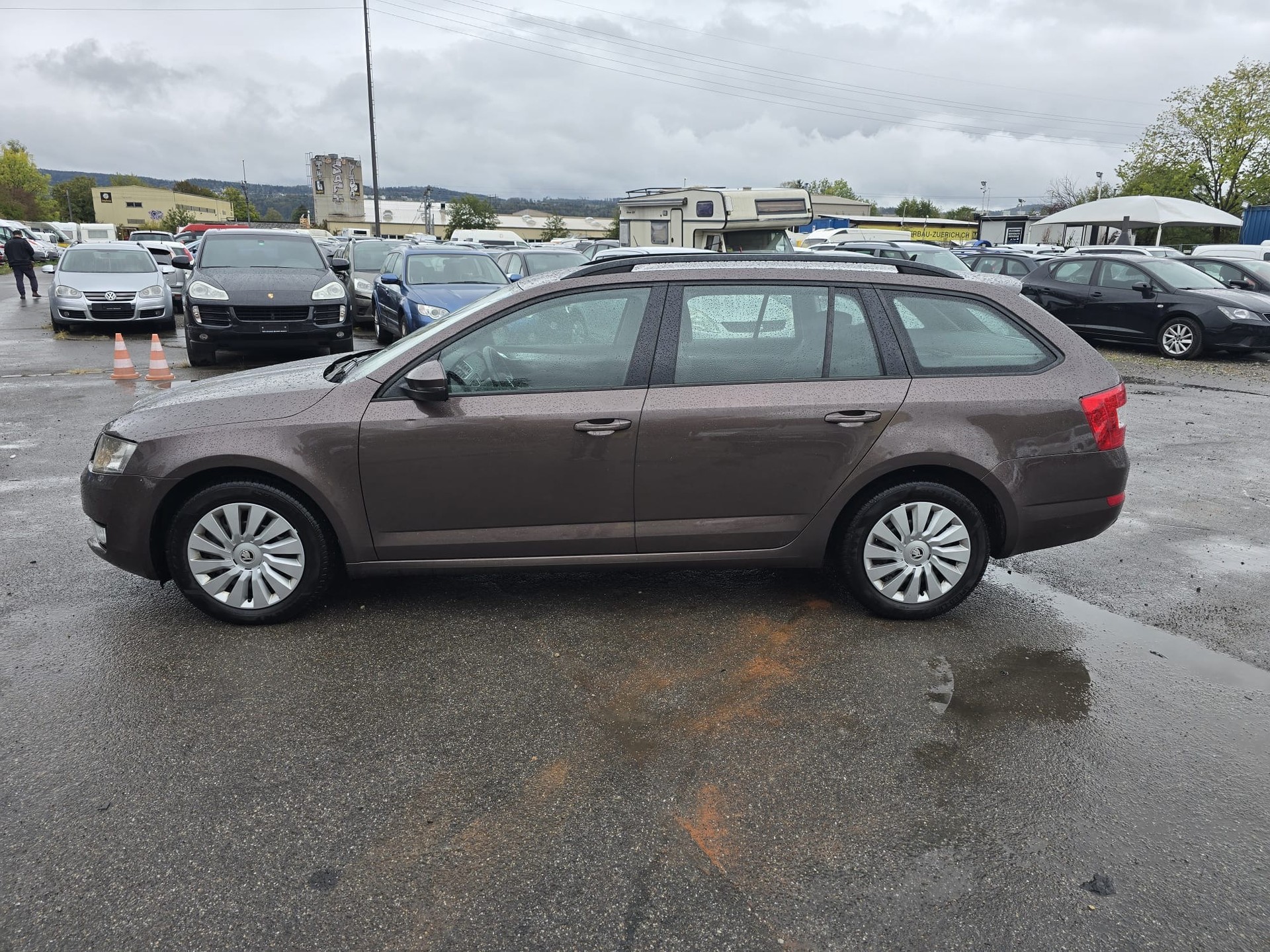 SKODA Octavia Combi 1.6 TDI Ambition DSG-image-6