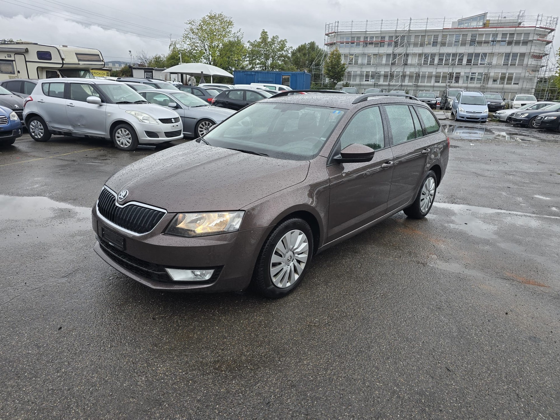 SKODA Octavia Combi 1.6 TDI Ambition DSG-image-2