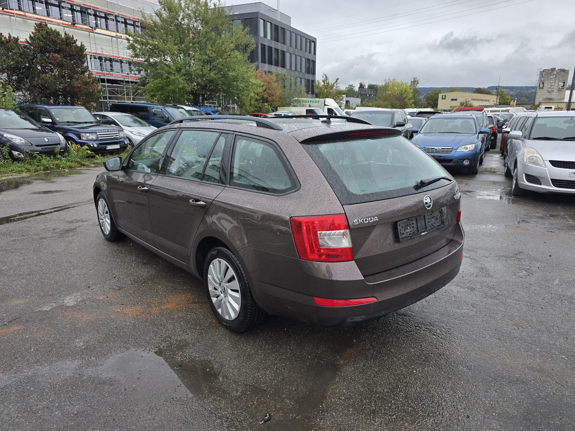 SKODA Octavia Combi 1.6 TDI Ambition DSG-image-5